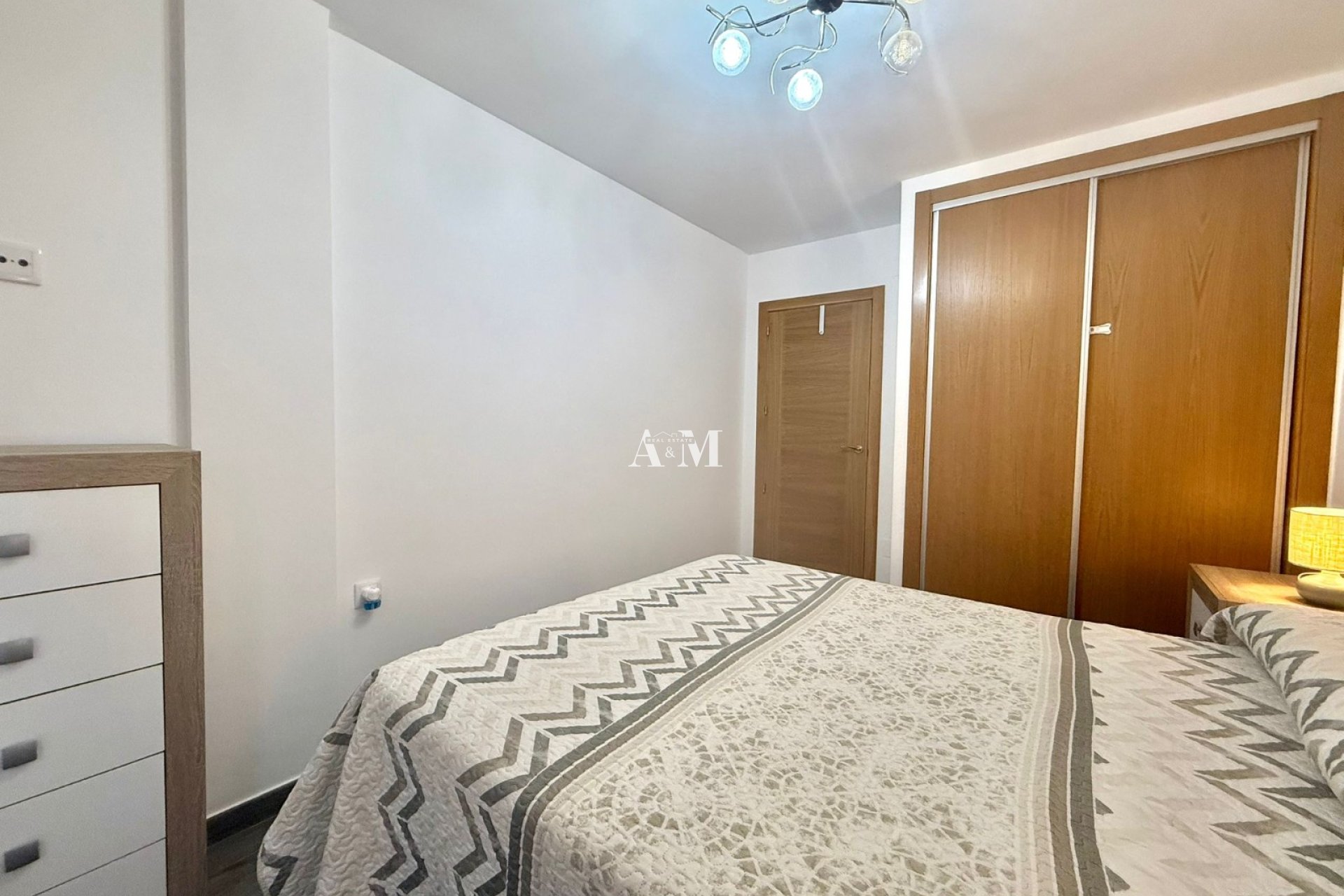 Long Term Rental - Apartment / flat - Torrevieja - Centro