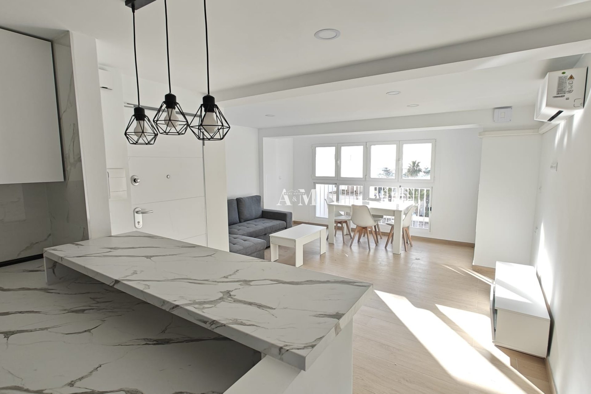 Long Term Rental - Apartment / flat - Torrevieja - Centro