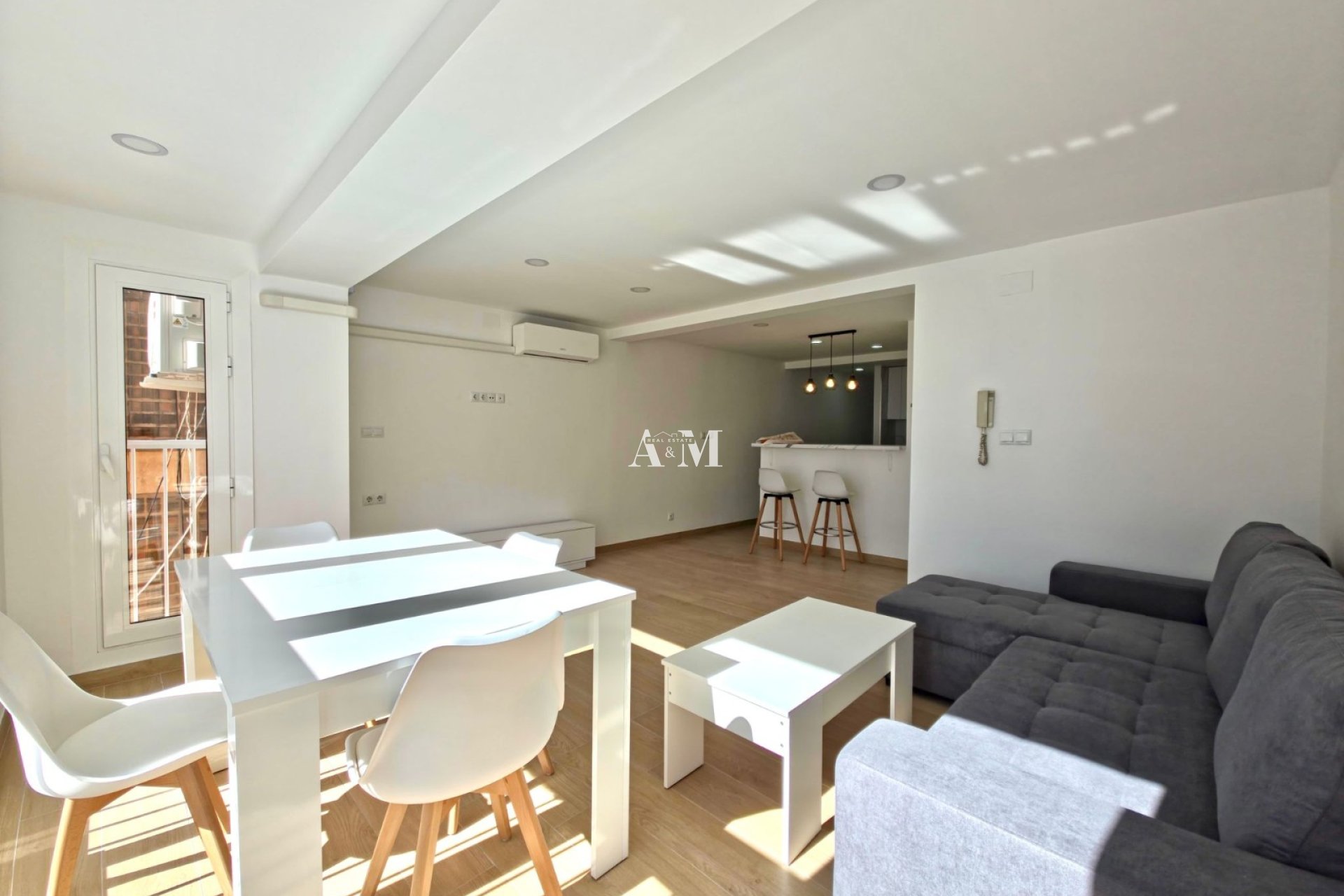 Long Term Rental - Apartment / flat - Torrevieja - Centro