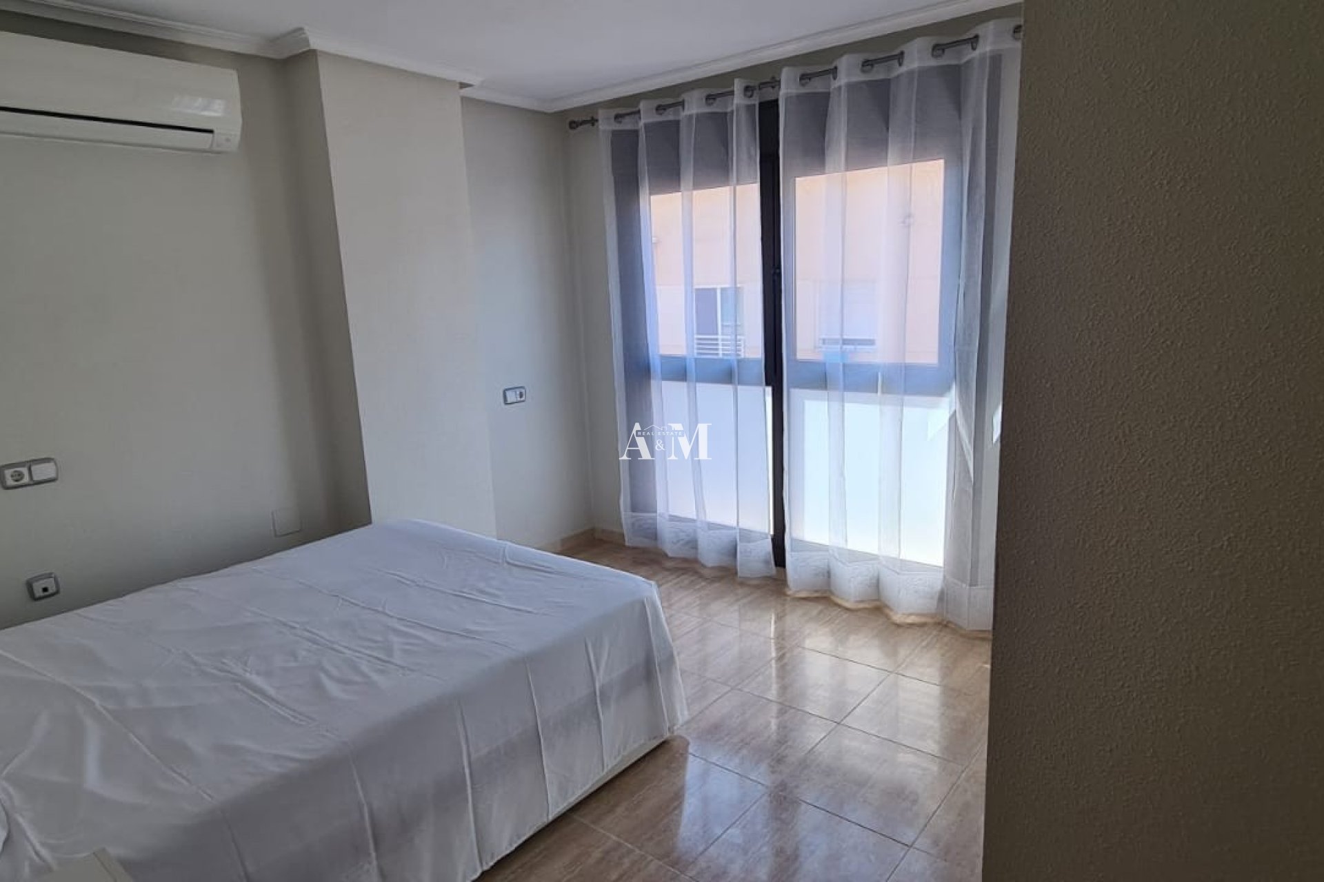 Long Term Rental - Apartment / flat - Torrevieja - Centro