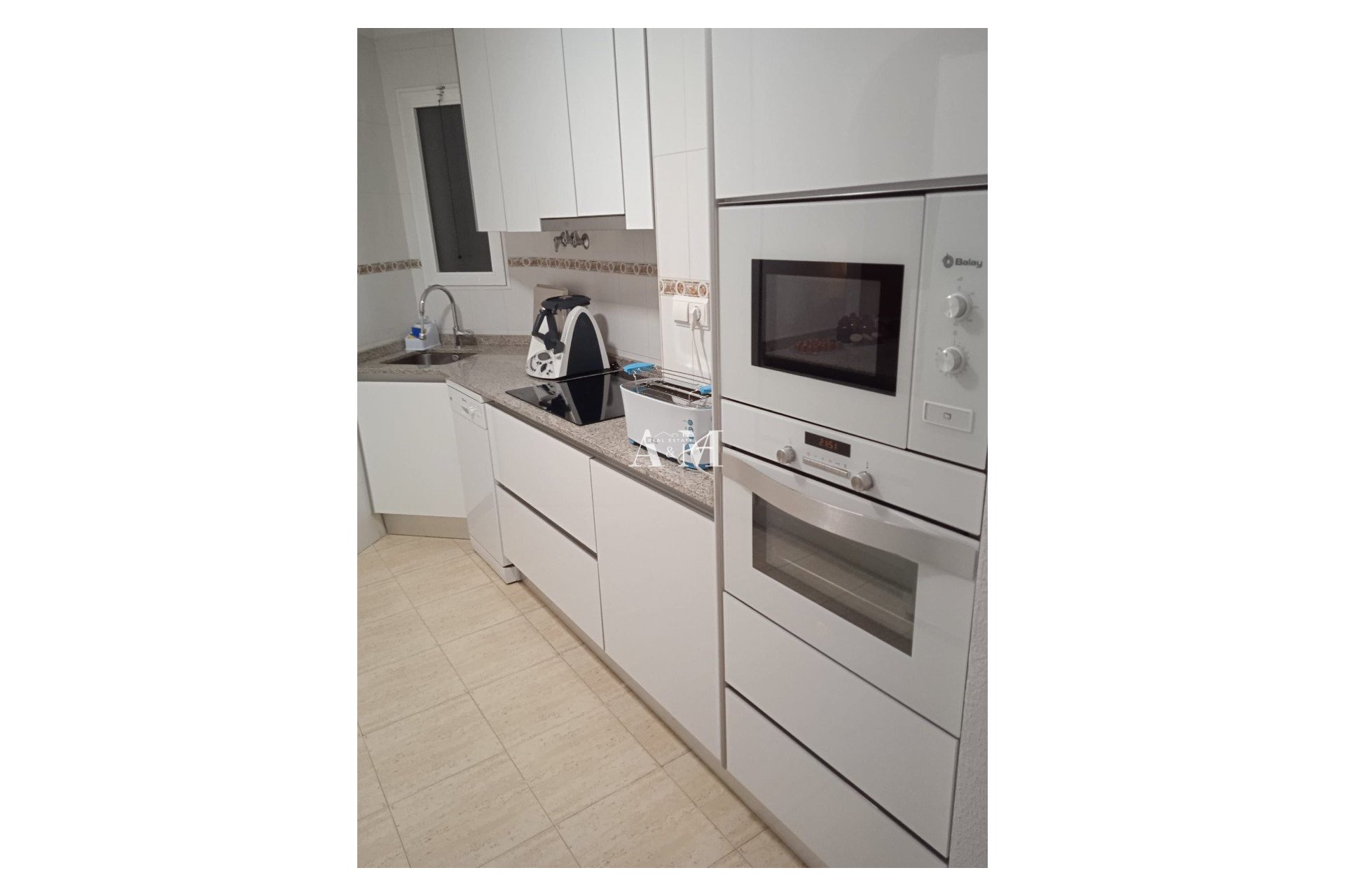 Long Term Rental - Apartment / flat - Torrevieja - Centro