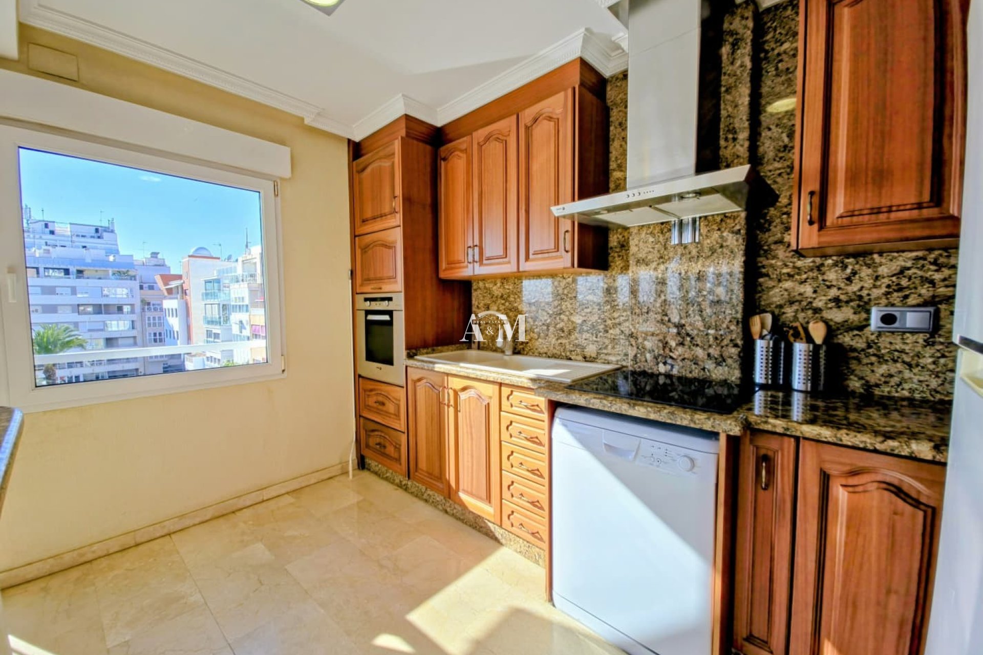 Long Term Rental - Apartment / flat - Torrevieja - Centro