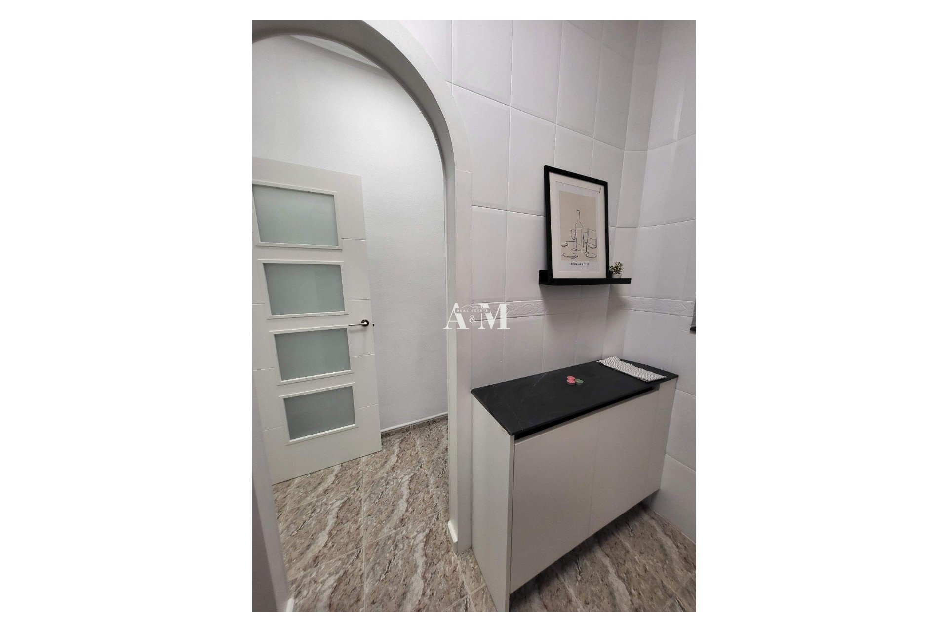 Long Term Rental - Apartment / flat - Torrevieja - Centro