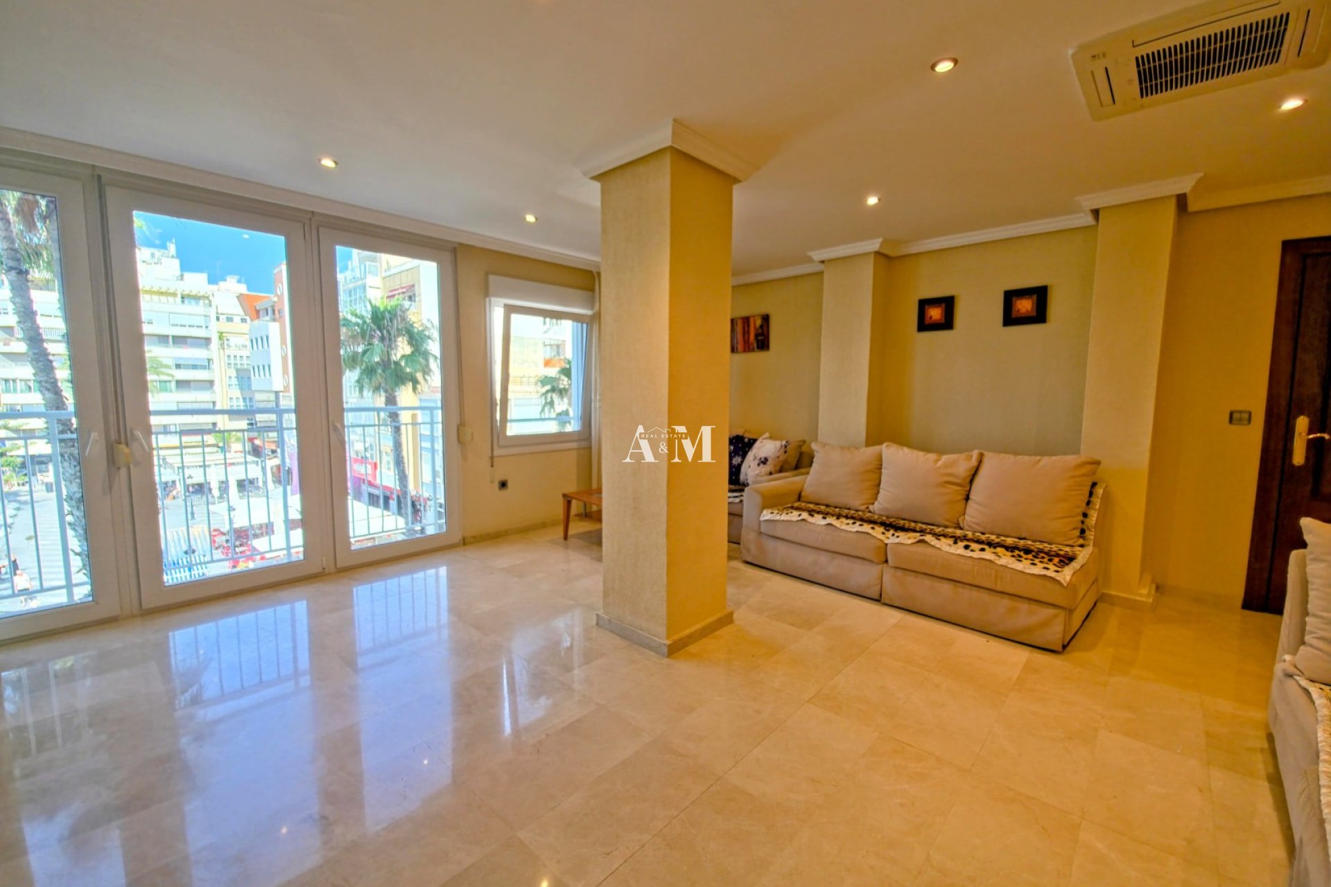 Long Term Rental - Apartment / flat - Torrevieja - Centro