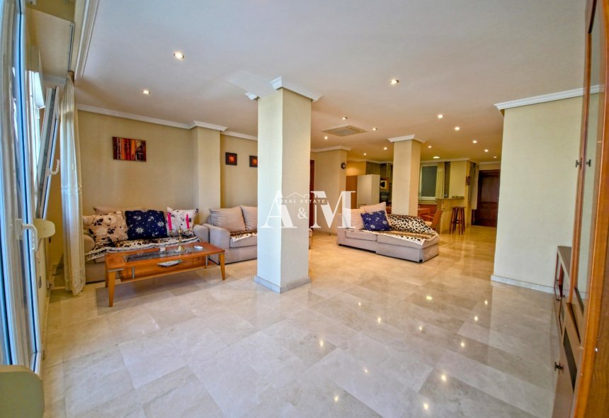 Long Term Rental - Apartment / flat - Torrevieja - Centro