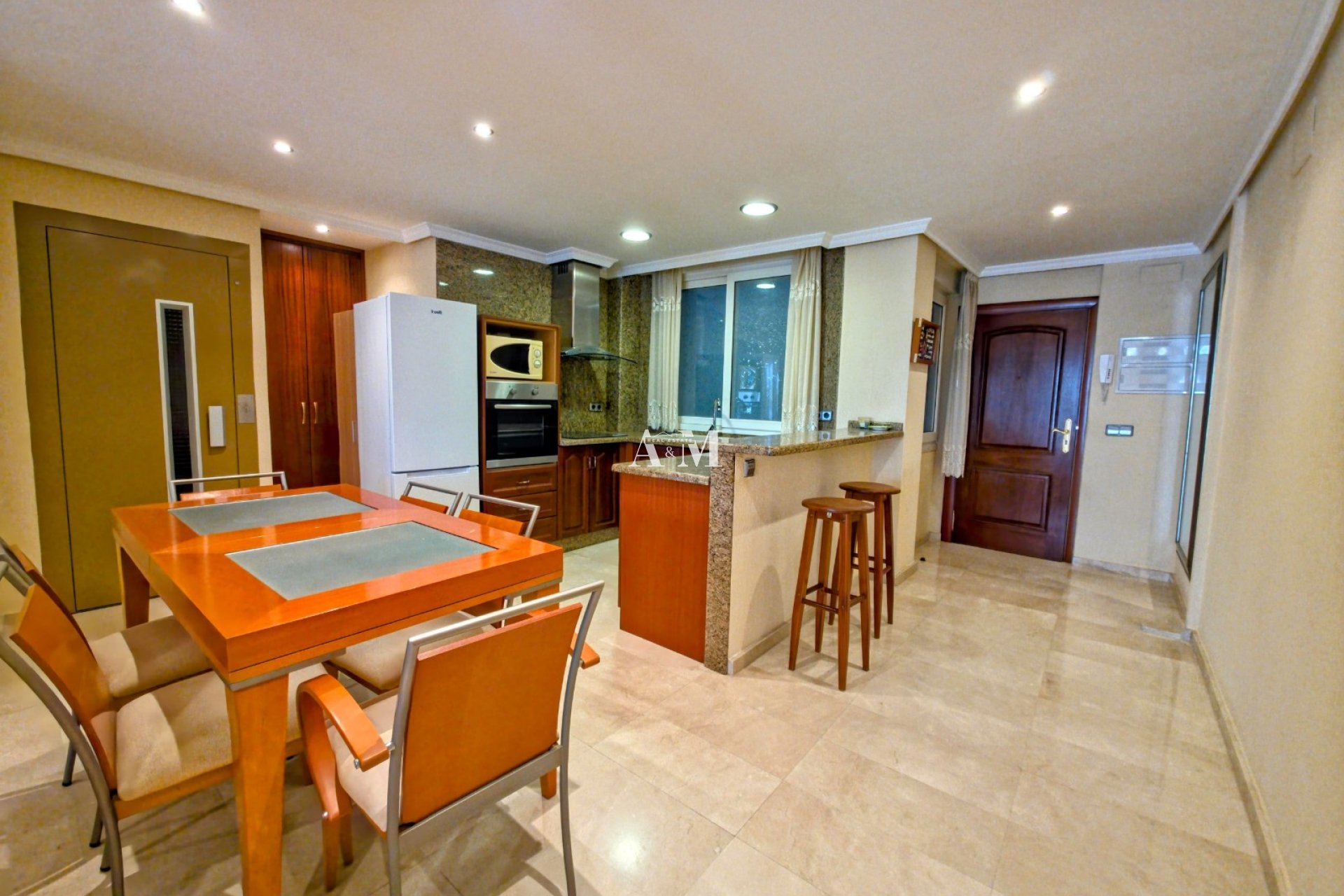Long Term Rental - Apartment / flat - Torrevieja - Centro