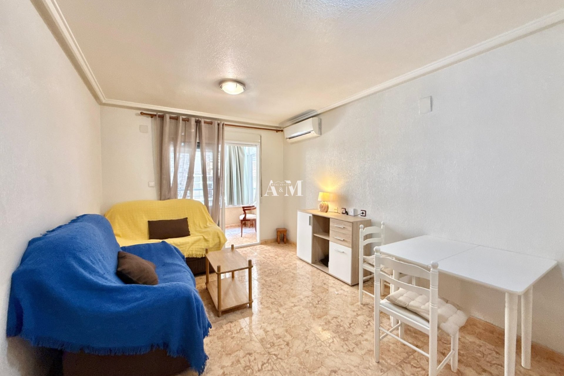 Long Term Rental - Apartment / flat - Torrevieja - Centro