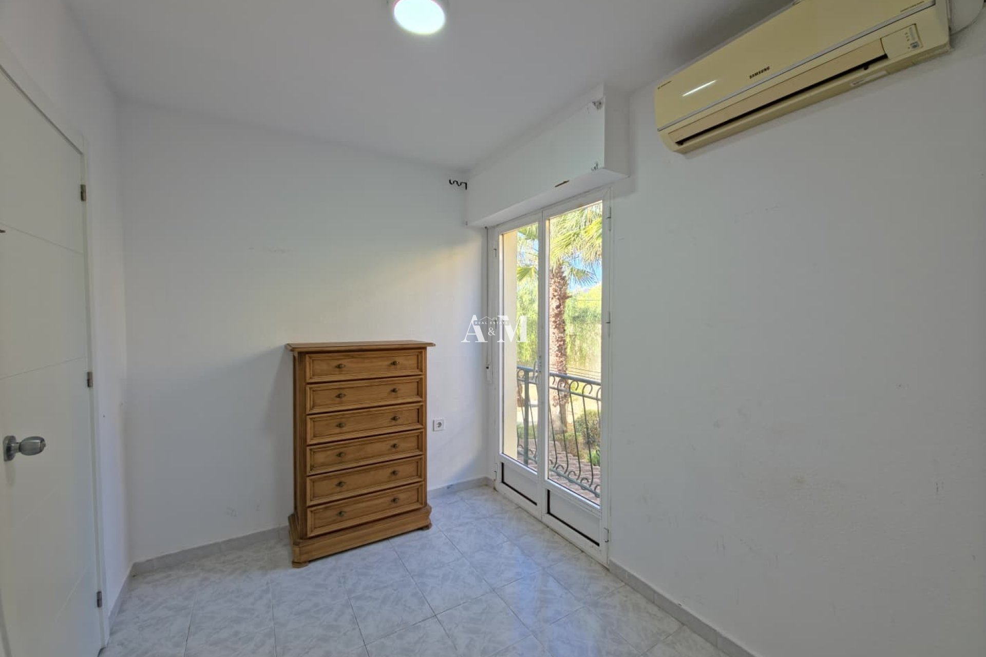 Long Term Rental - Apartment / flat - Torrevieja - La Veleta