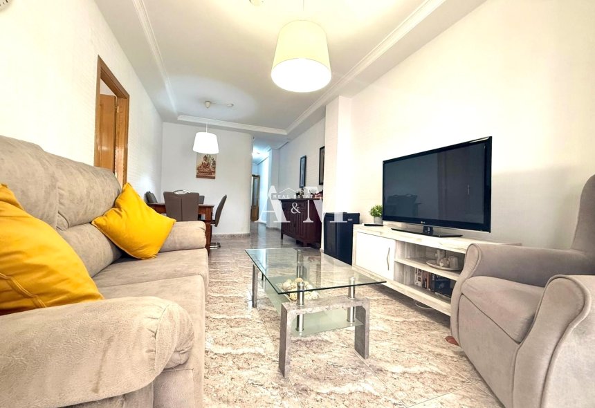 Long Term Rental - Apartment / flat - Torrevieja - Playa de los Locos