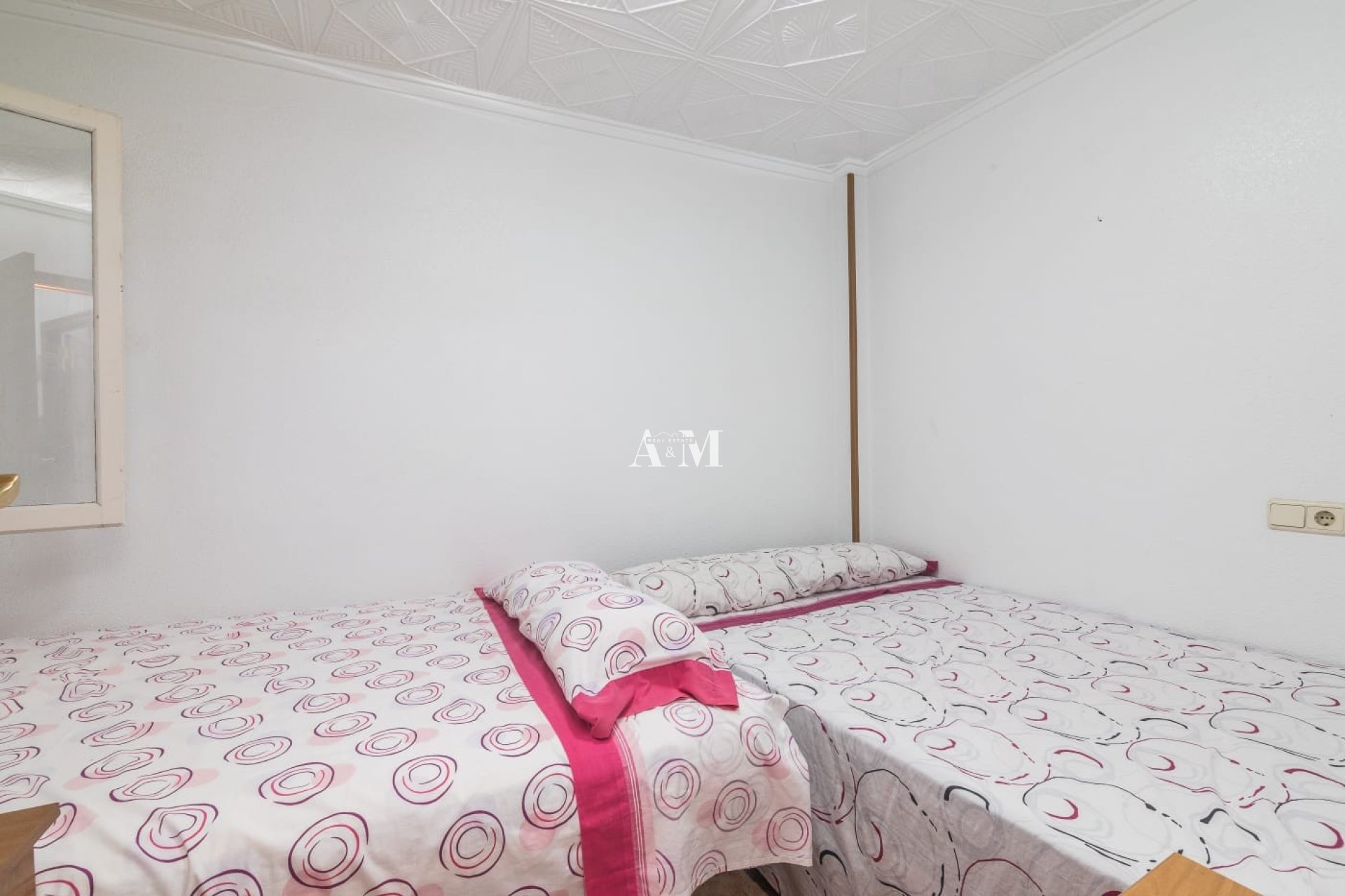 Long Term Rental - Apartment / flat - Torrevieja - Playa de los Locos