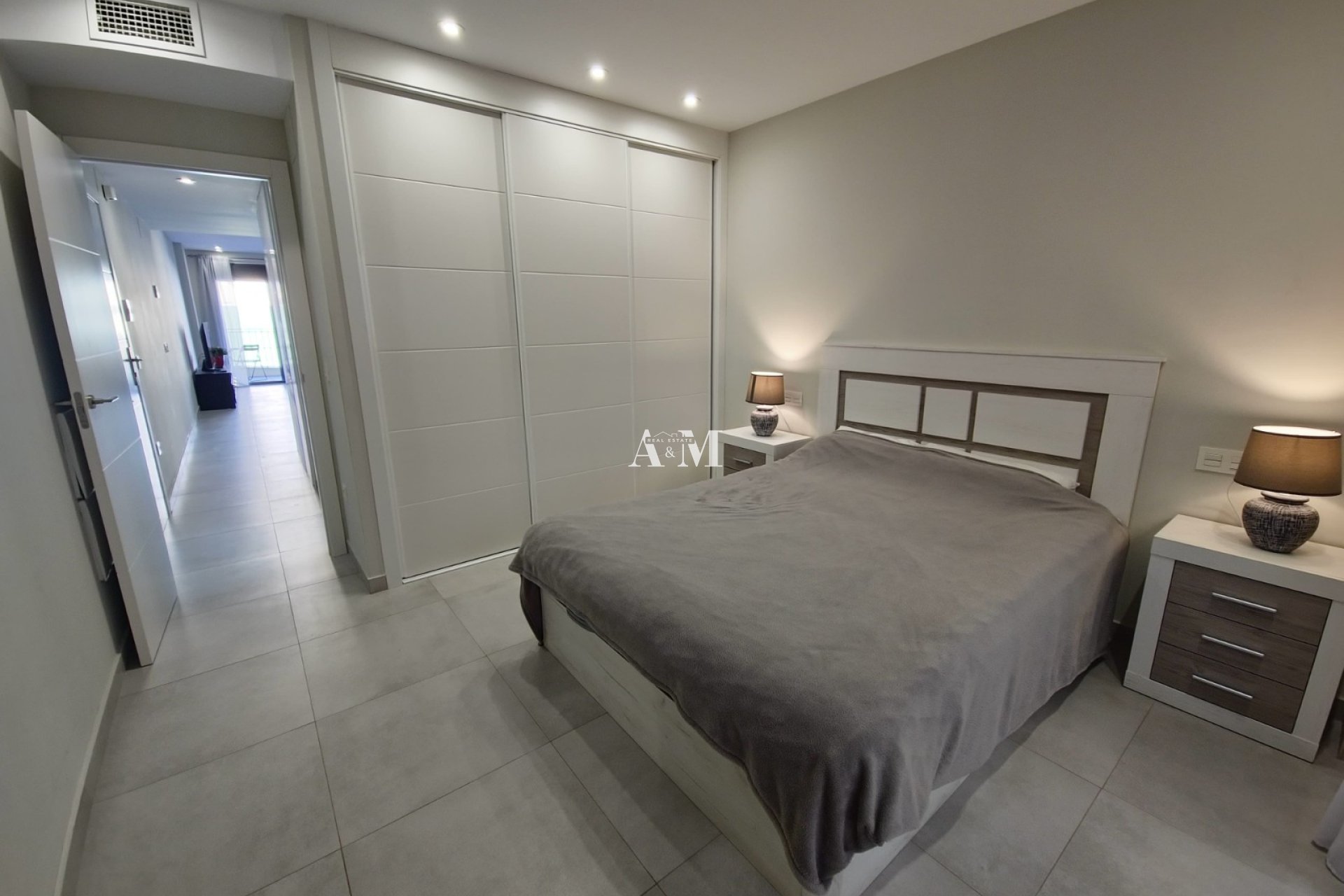 Long Term Rental - Apartment / flat - Torrevieja - Playa de los Locos