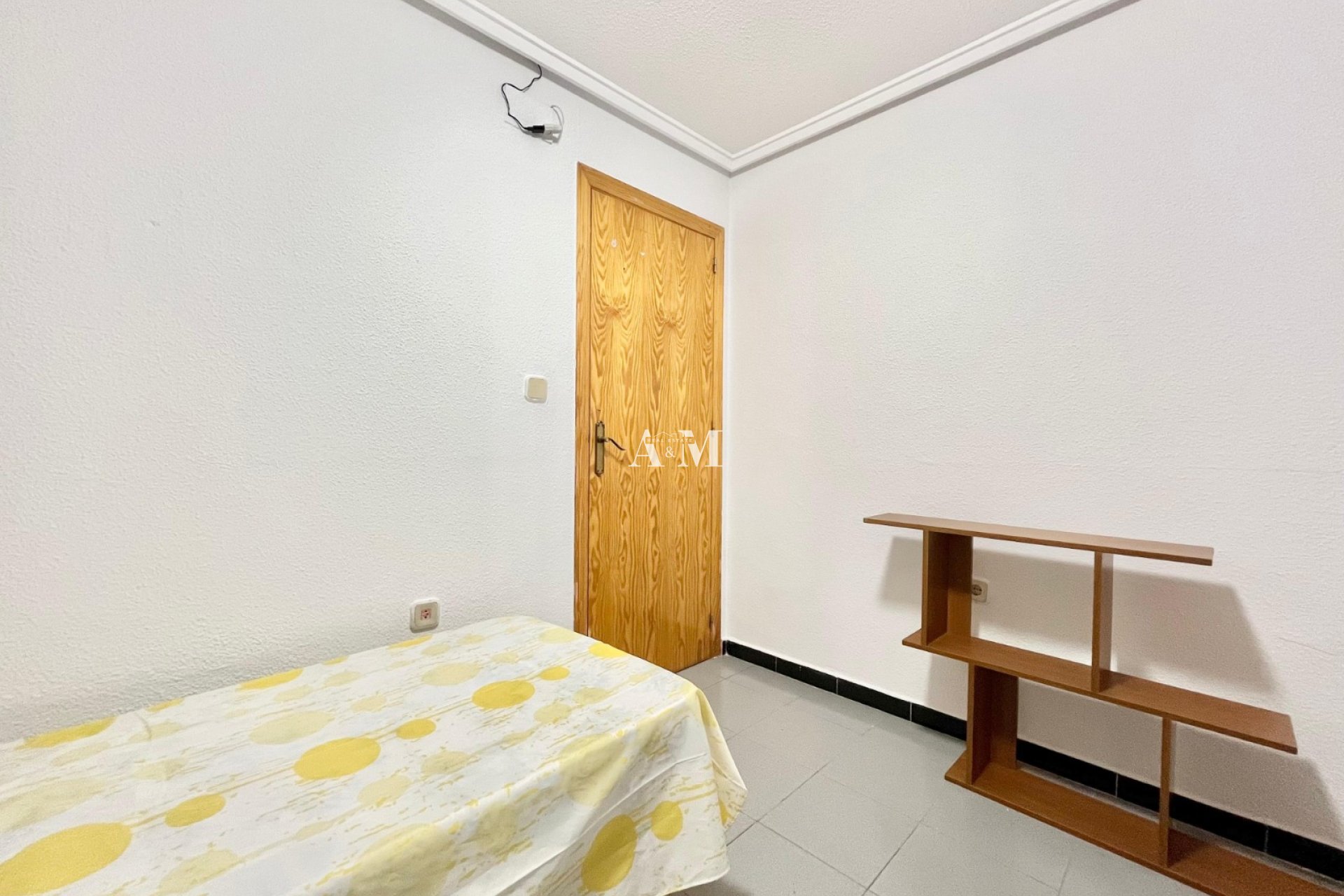 Long Term Rental - Apartment / flat - Torrevieja - Playa de los Locos