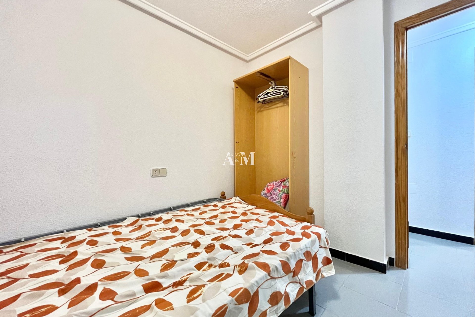 Long Term Rental - Apartment / flat - Torrevieja - Playa de los Locos