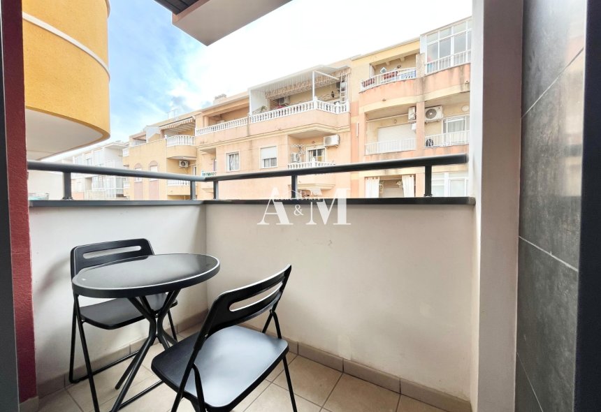 Long Term Rental - Apartment / flat - Torrevieja - Playa de los Locos