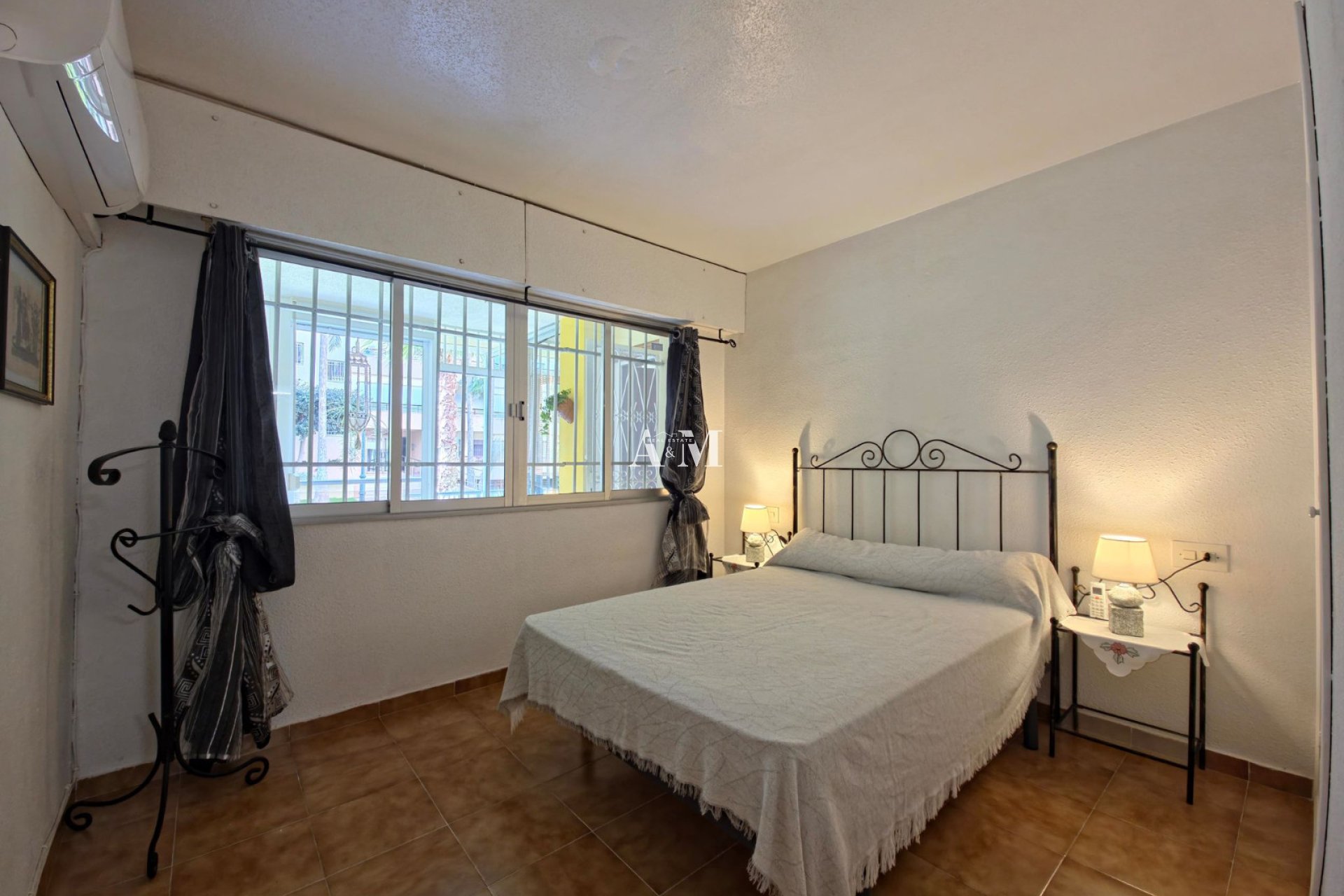 Long Term Rental - Apartment / flat - Torrevieja - Playa de los Locos