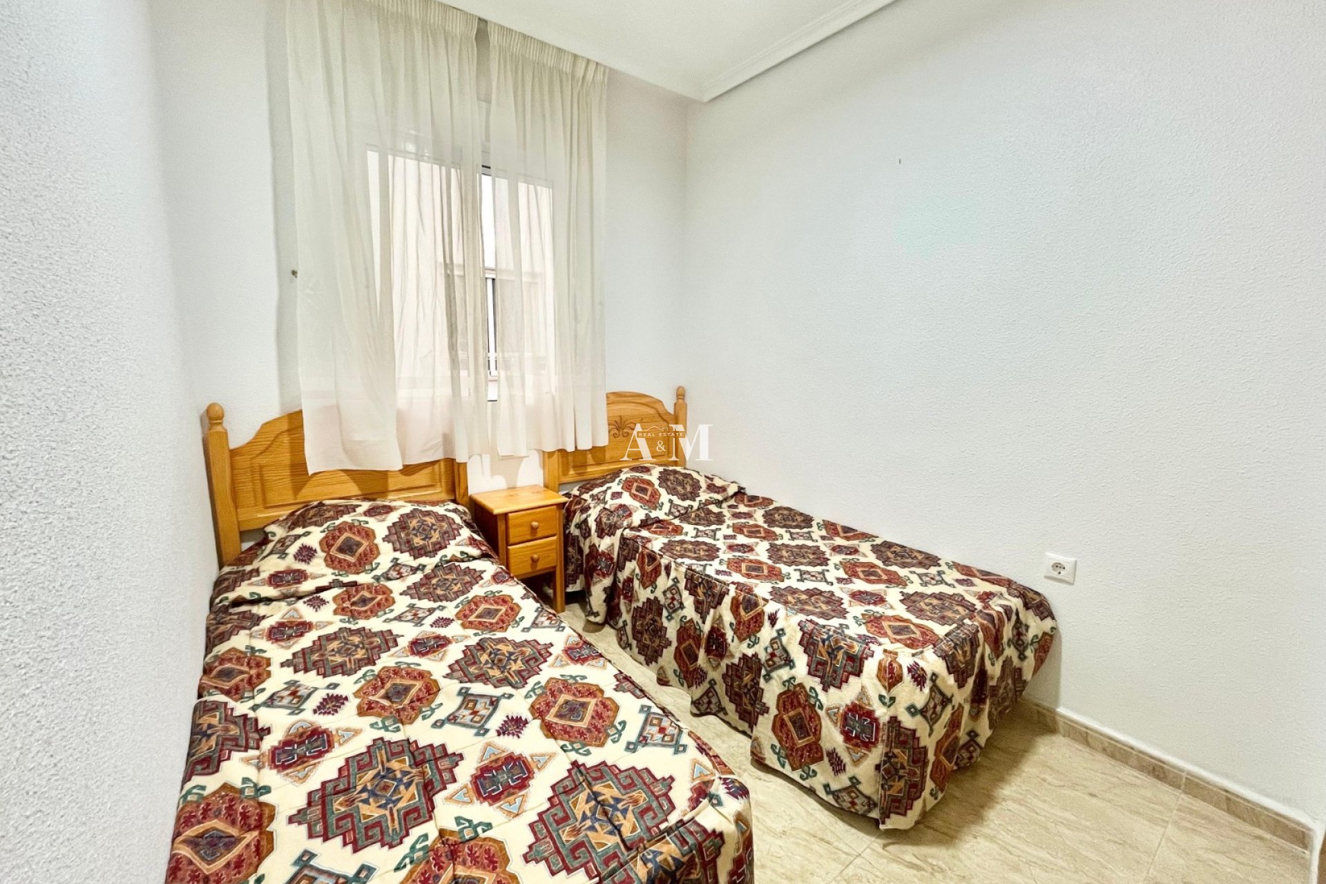 Long Term Rental - Apartment / flat - Torrevieja - Playa de los Locos