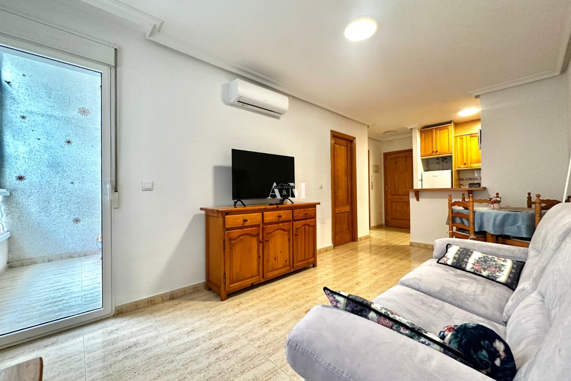 Long Term Rental - Apartment / flat - Torrevieja - Playa de los Locos