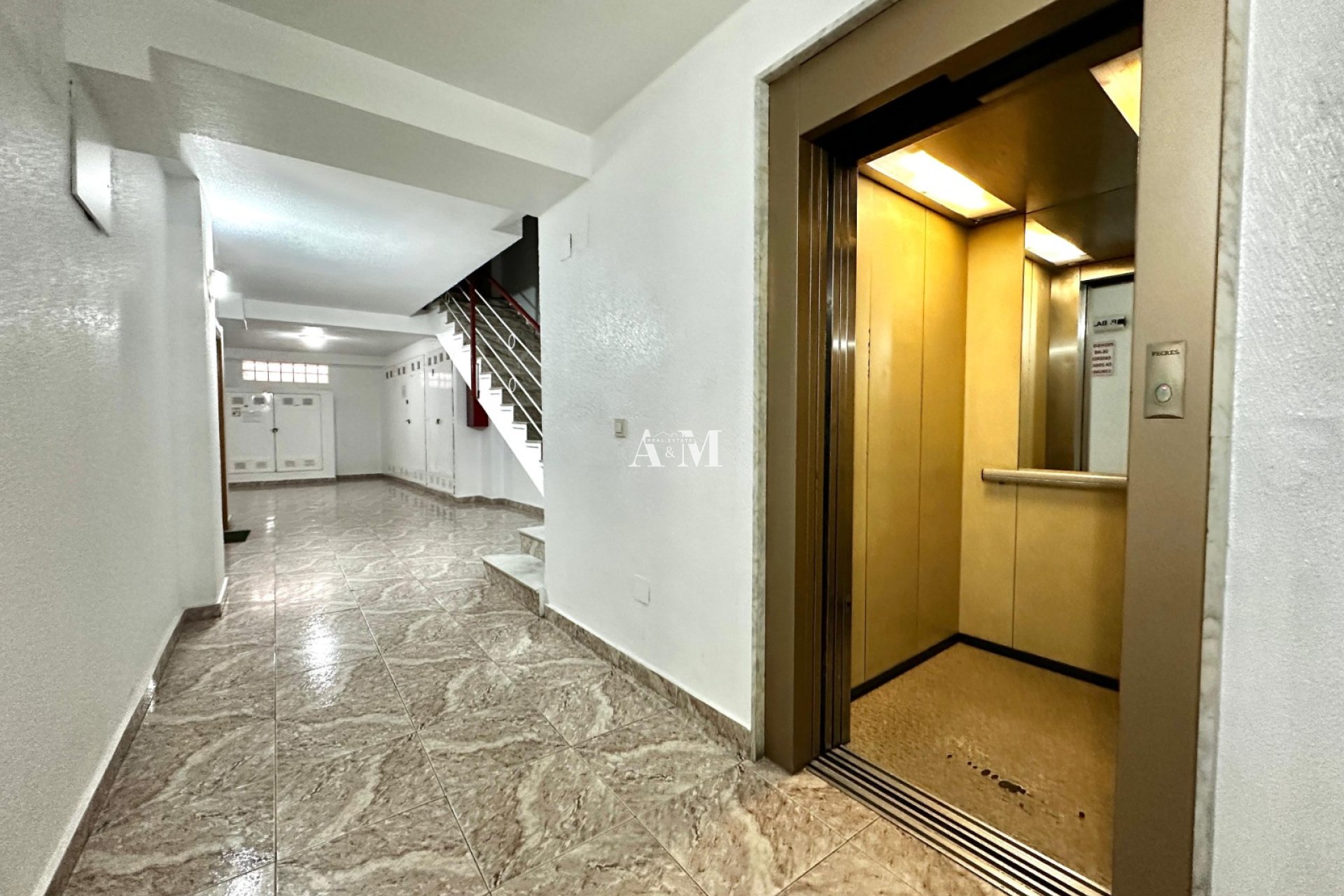 Long Term Rental - Apartment / flat - Torrevieja - Playa de los Locos