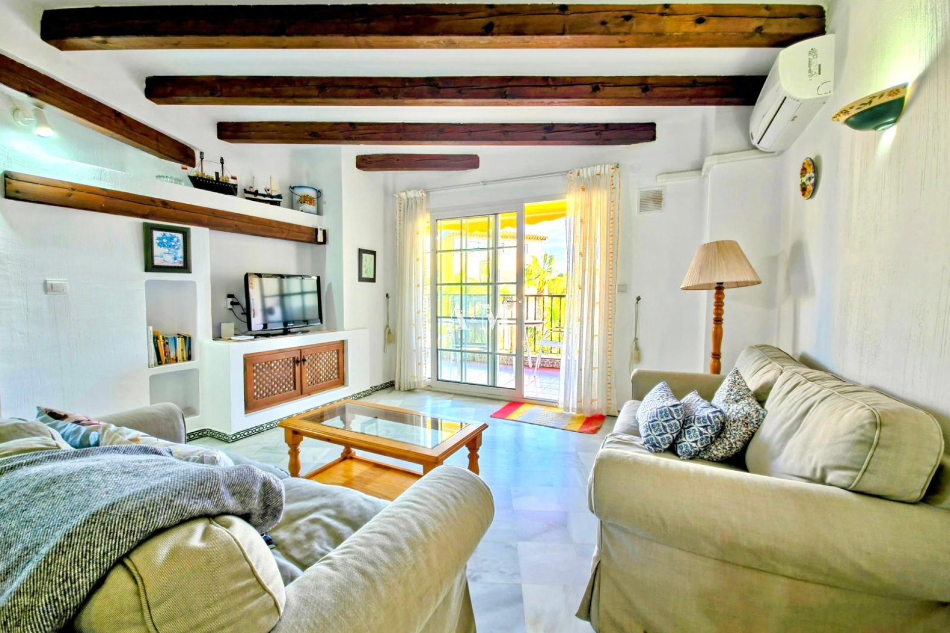 Long Term Rental - Apartment / flat - Torrevieja - Playa de los Locos