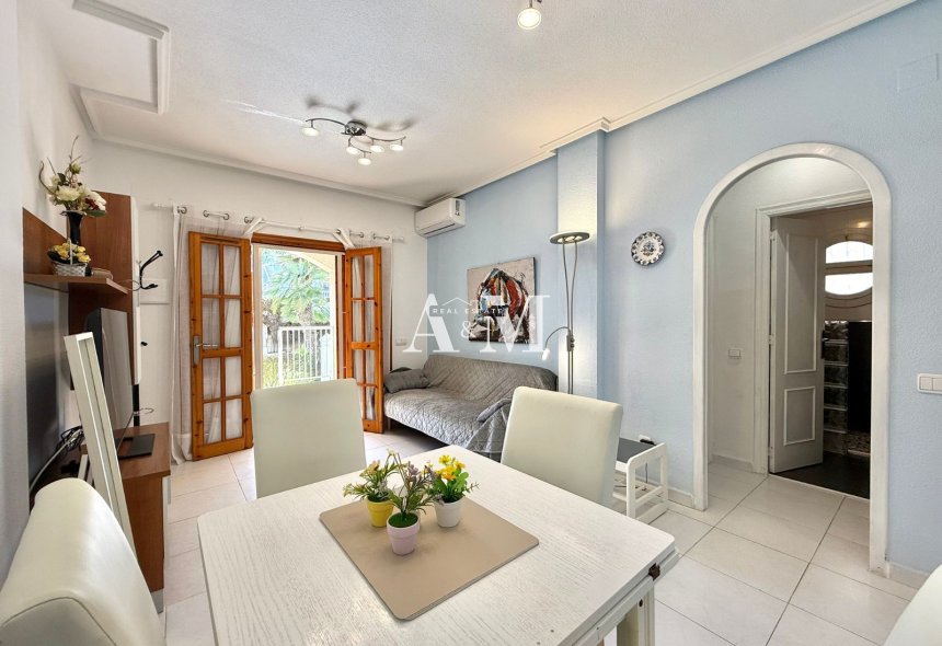 Long Term Rental - Apartment / flat - Torrevieja - Playa de los Locos