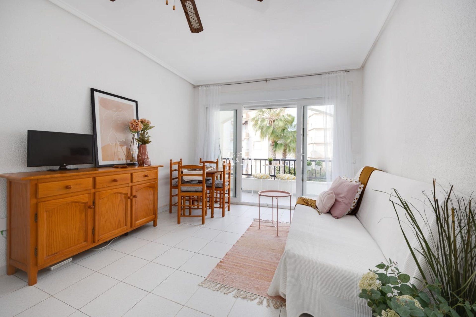Long Term Rental - Apartment / flat - Torrevieja - Playa de los Locos