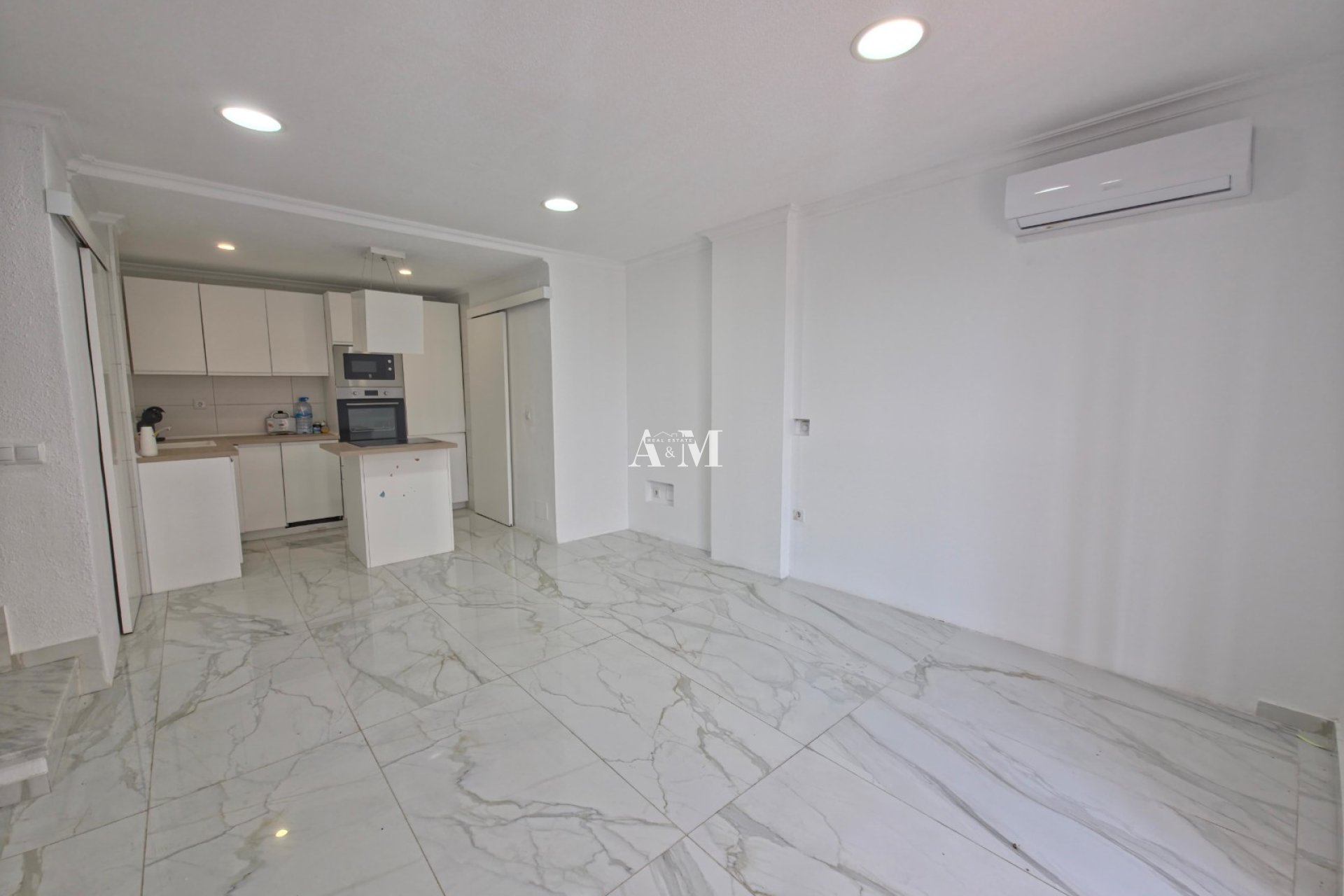 Long Term Rental - Apartment / flat - Torrevieja - Torrelamata - La Mata
