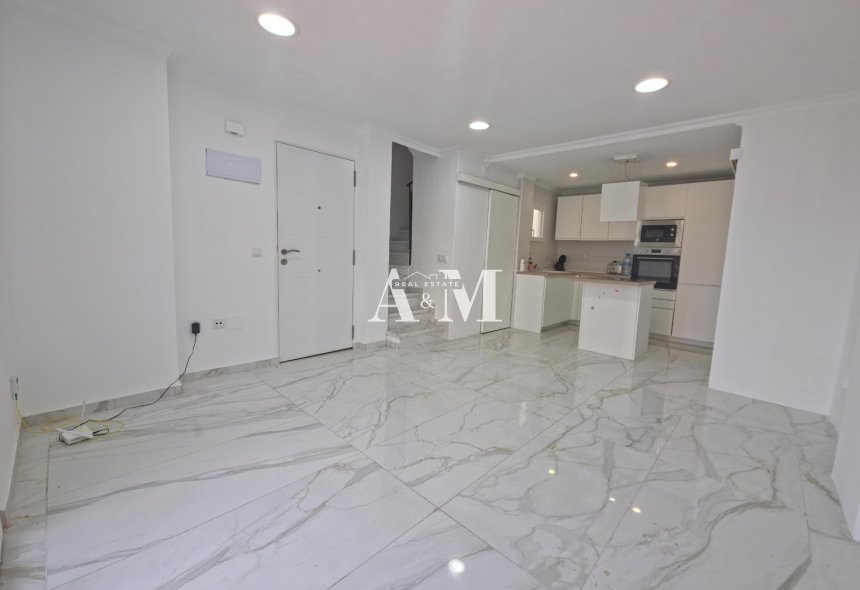 Long Term Rental - Apartment / flat - Torrevieja - Torrelamata - La Mata