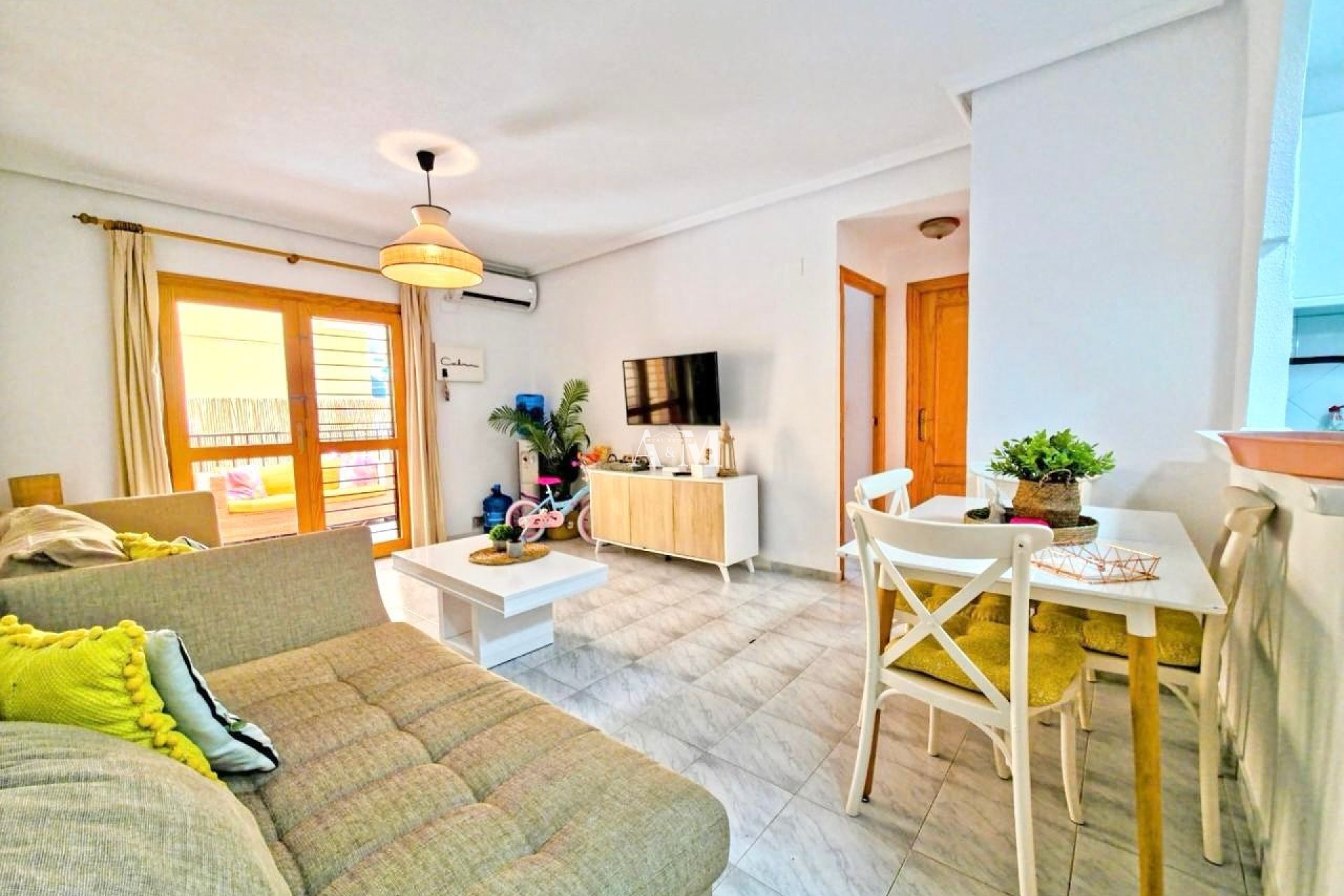 Long Term Rental - Apartment / flat - Torrevieja - Torrelamata - La Mata