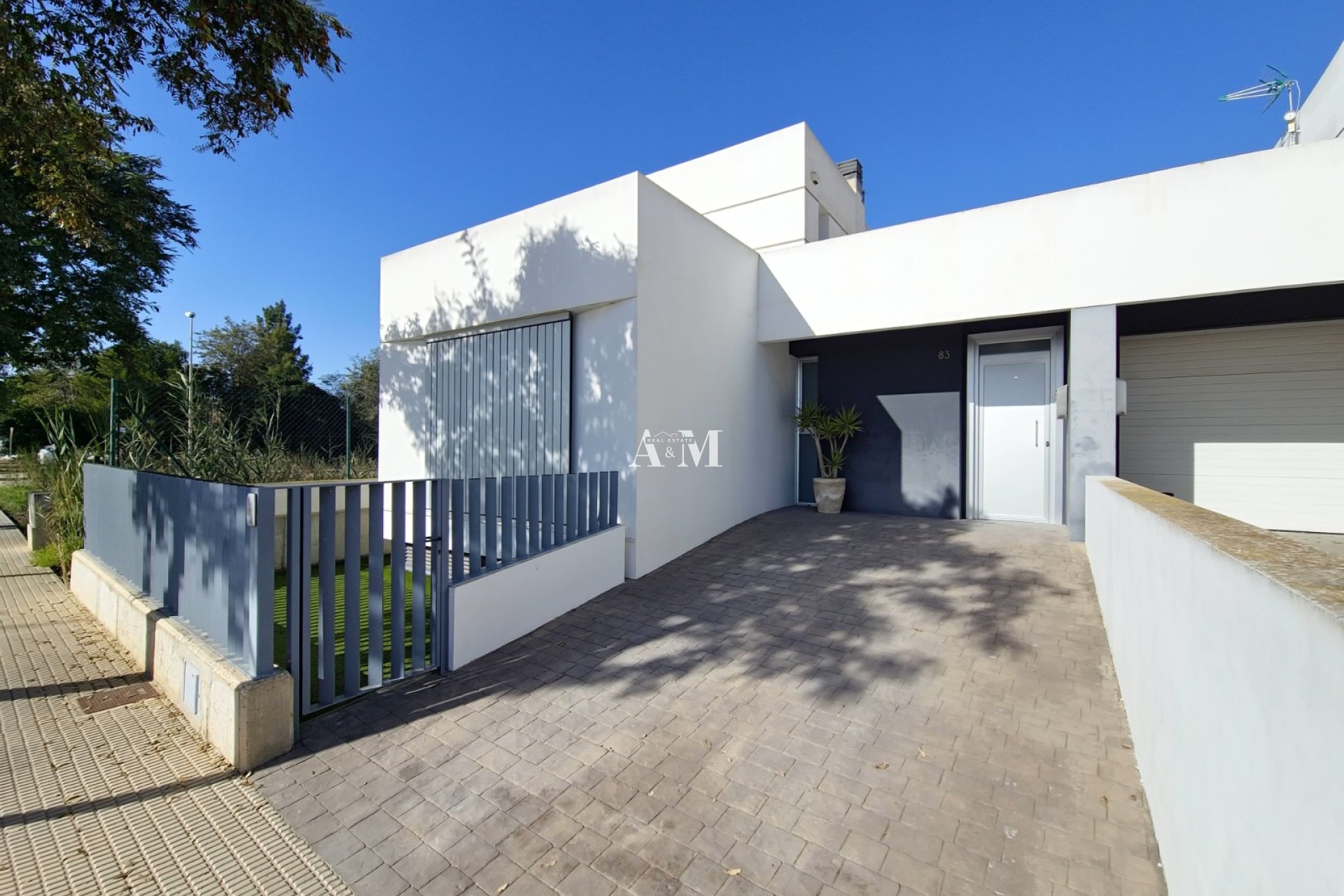 Long Term Rental - Chalet - Dolores