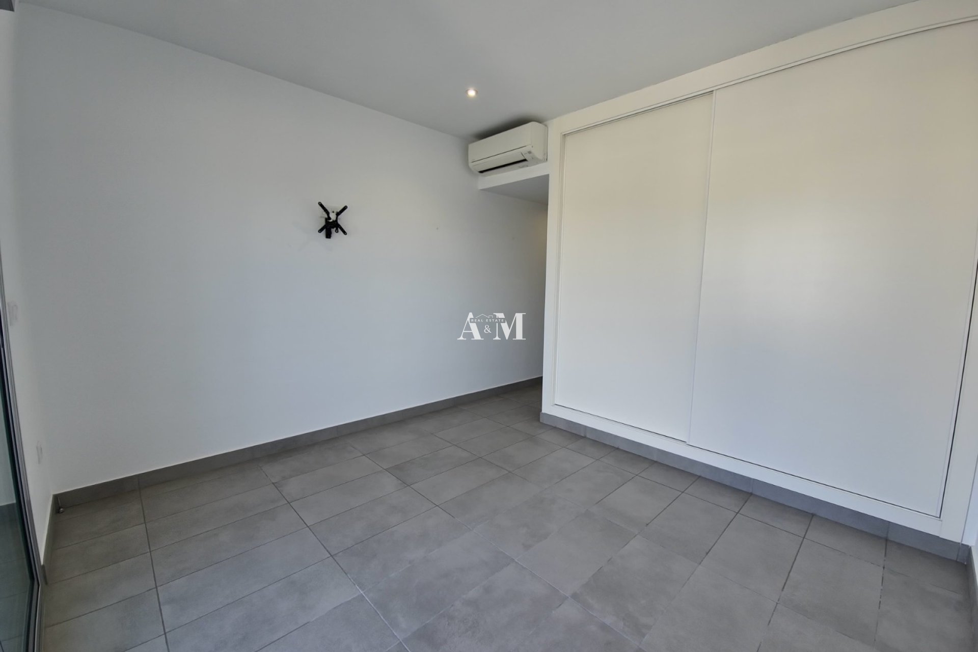 Long Term Rental - Chalet - Dolores