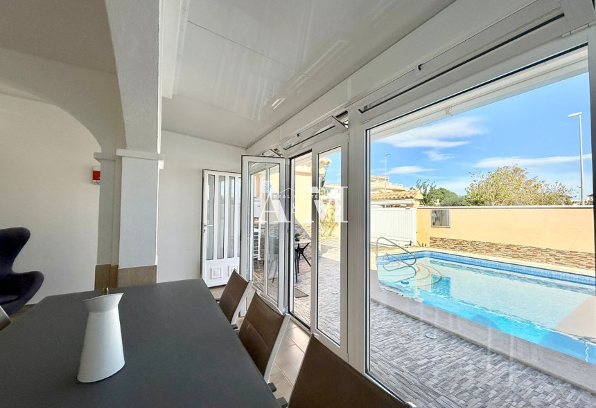 Long Term Rental - Chalet - Pilar de la Horadada