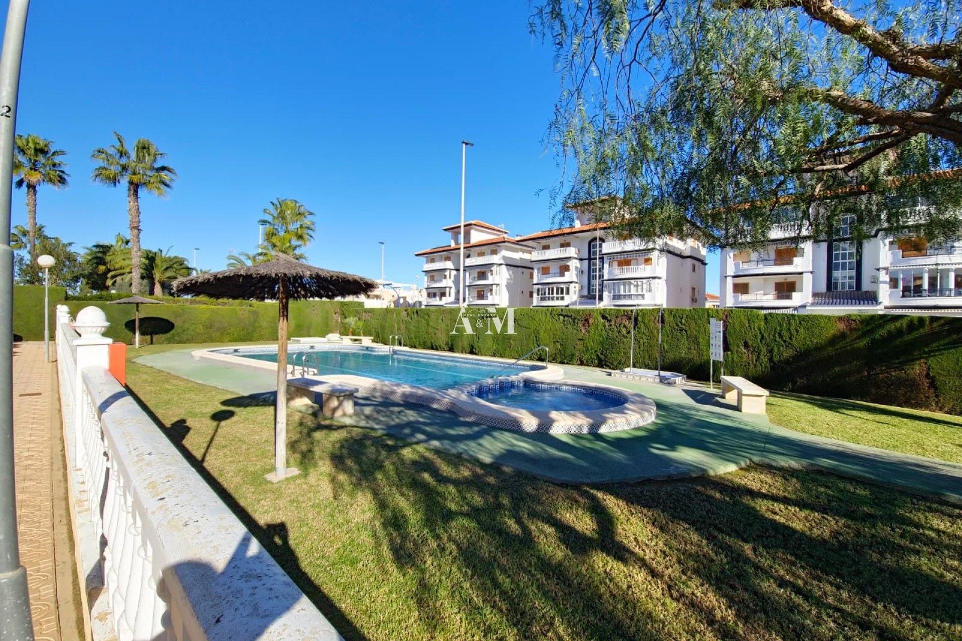Long Term Rental - Chalet - Torrevieja - Torrelamata - La Mata