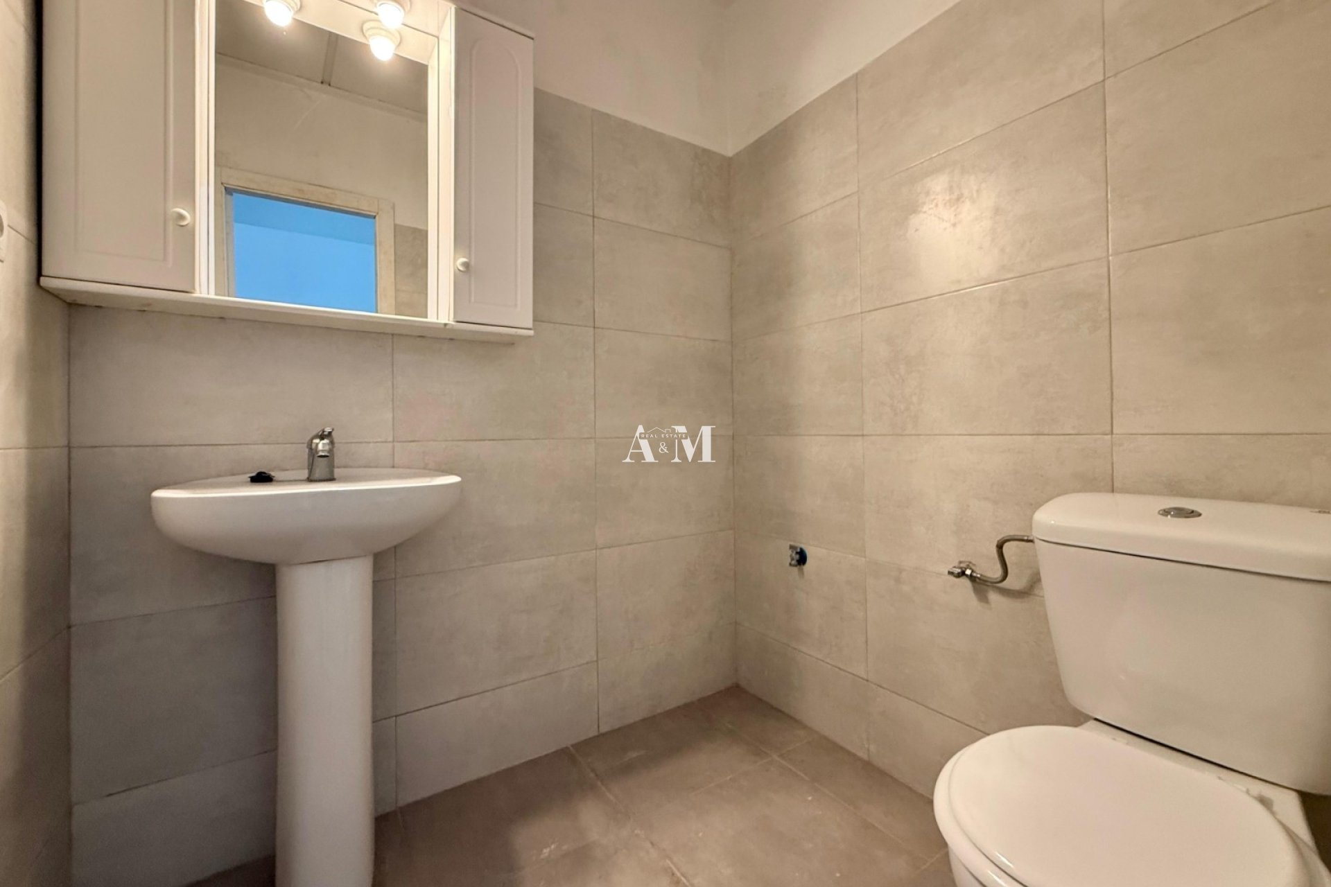 Long Term Rental - Commercial - Torrevieja - Centro