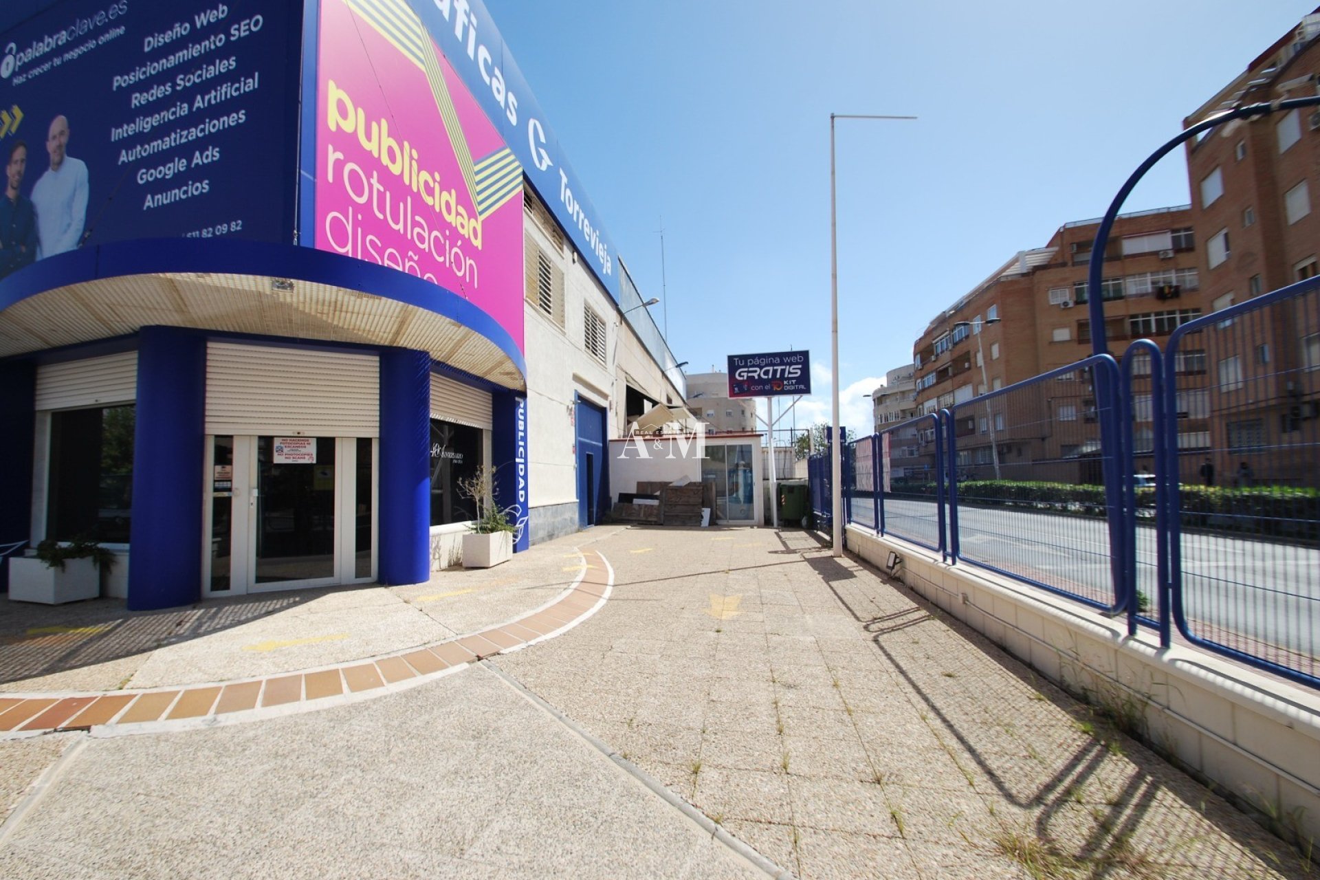 Long Term Rental - Commercial - Torrevieja - Parque de las Naciones