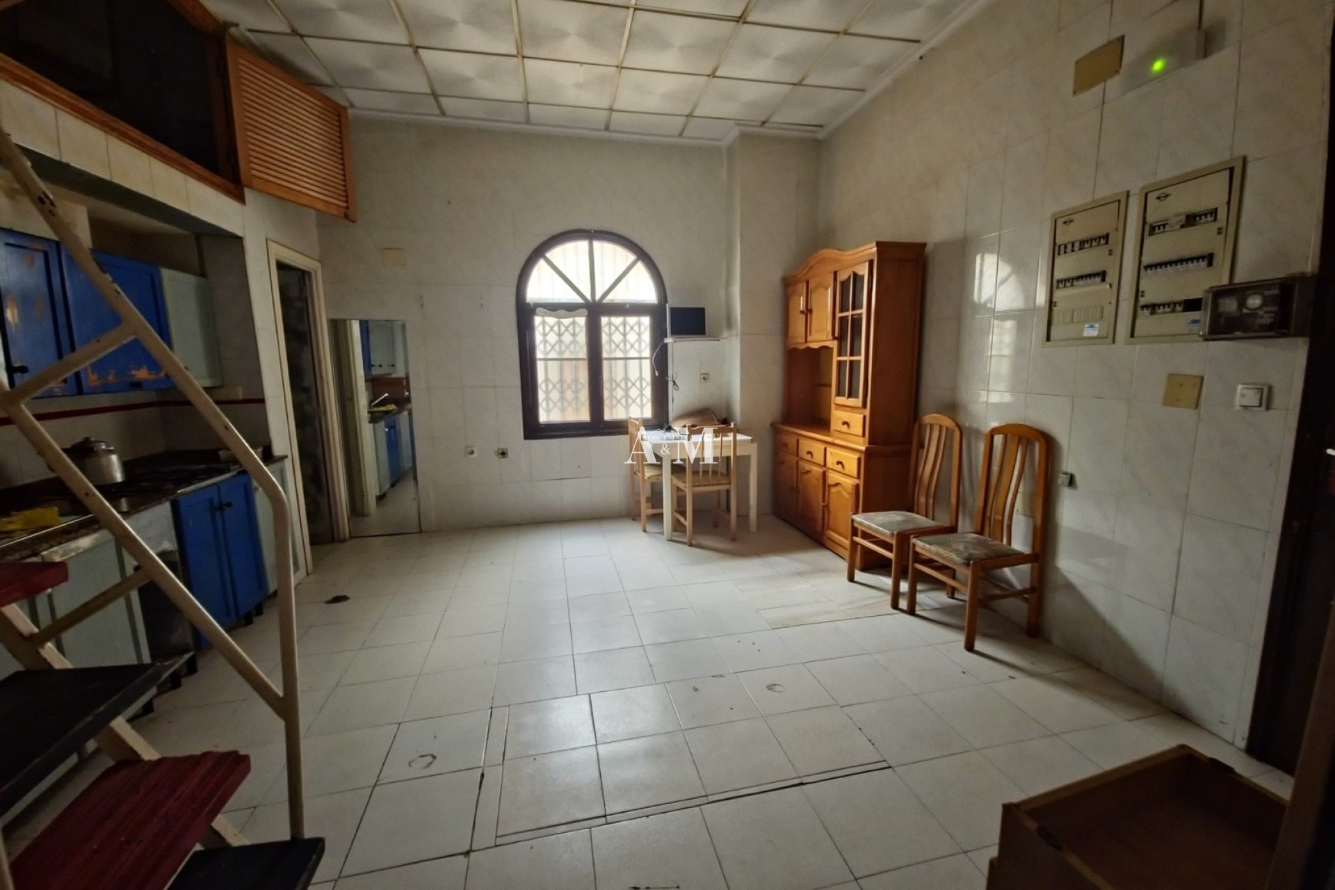 Long Term Rental - Commercial - Torrevieja - Playa de los Locos