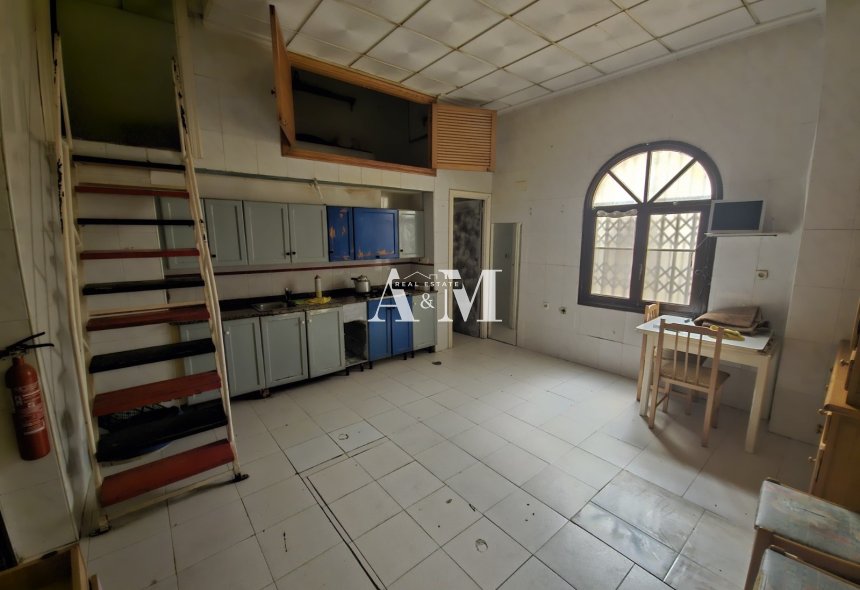 Long Term Rental - Commercial - Torrevieja - Playa de los Locos