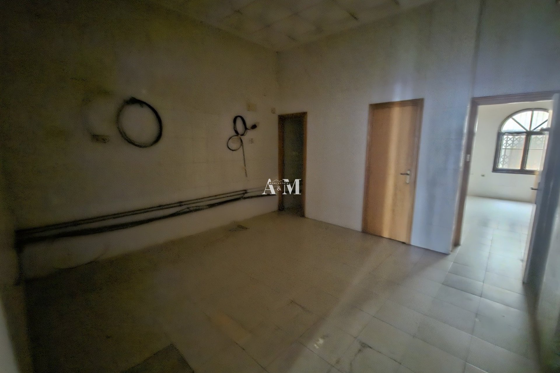 Long Term Rental - Commercial - Torrevieja - Playa de los Locos