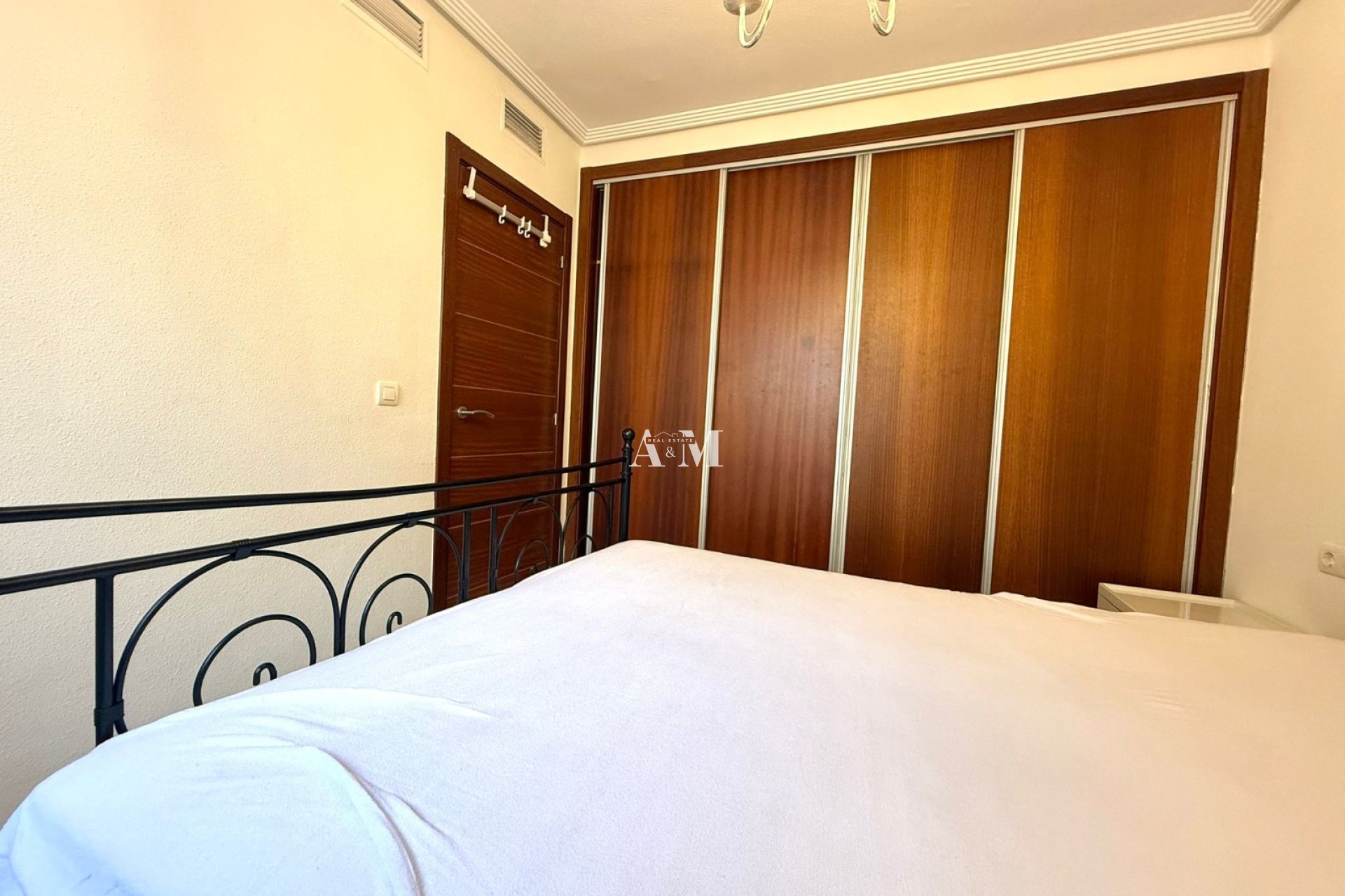 Long Term Rental - Penthouse - Torrevieja - Playa de los Locos