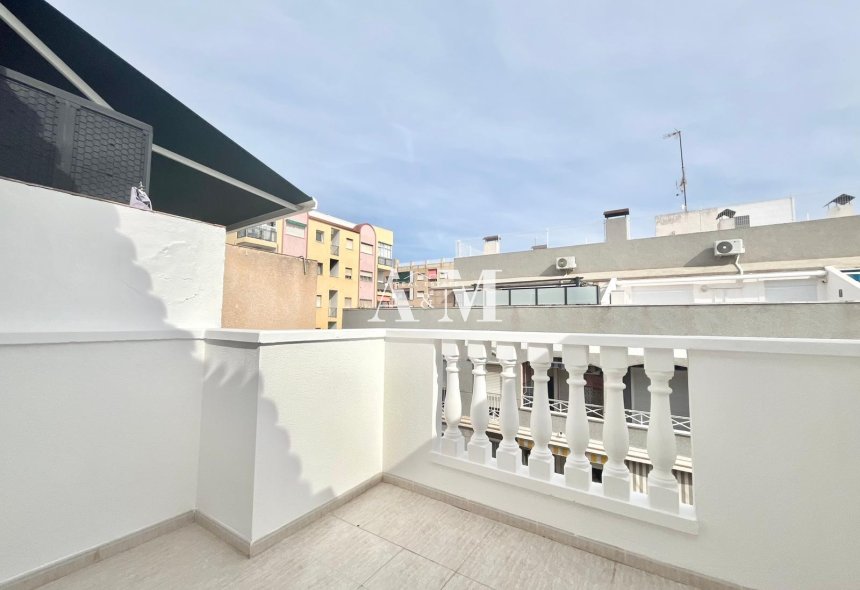 Long Term Rental - Penthouse - Torrevieja - Playa de los Locos