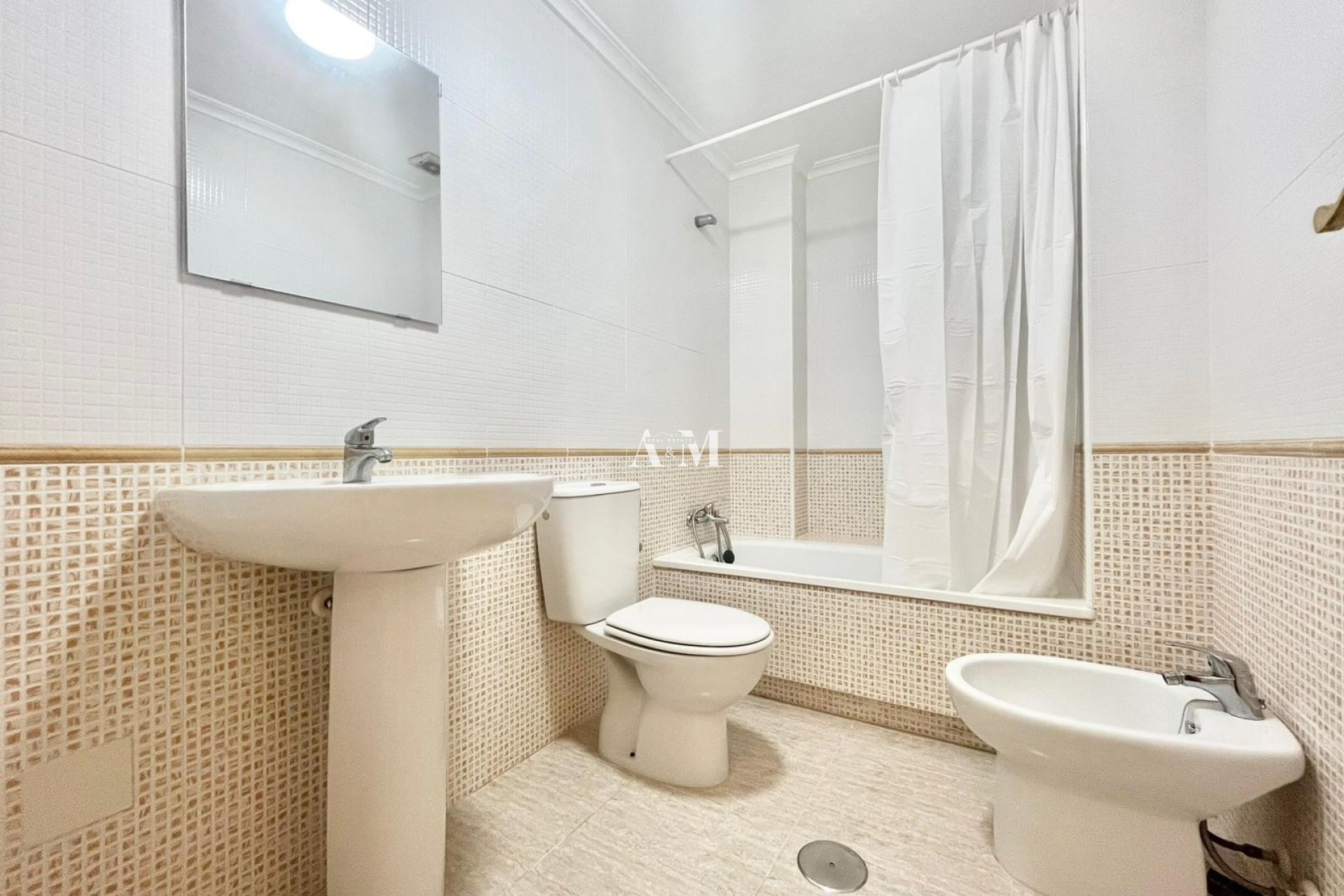 Long Term Rental - Penthouse - Torrevieja - Playa de los Locos