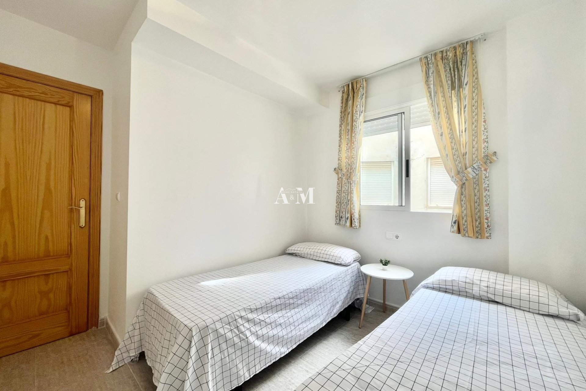 Long Term Rental - Penthouse - Torrevieja - Playa de los Locos