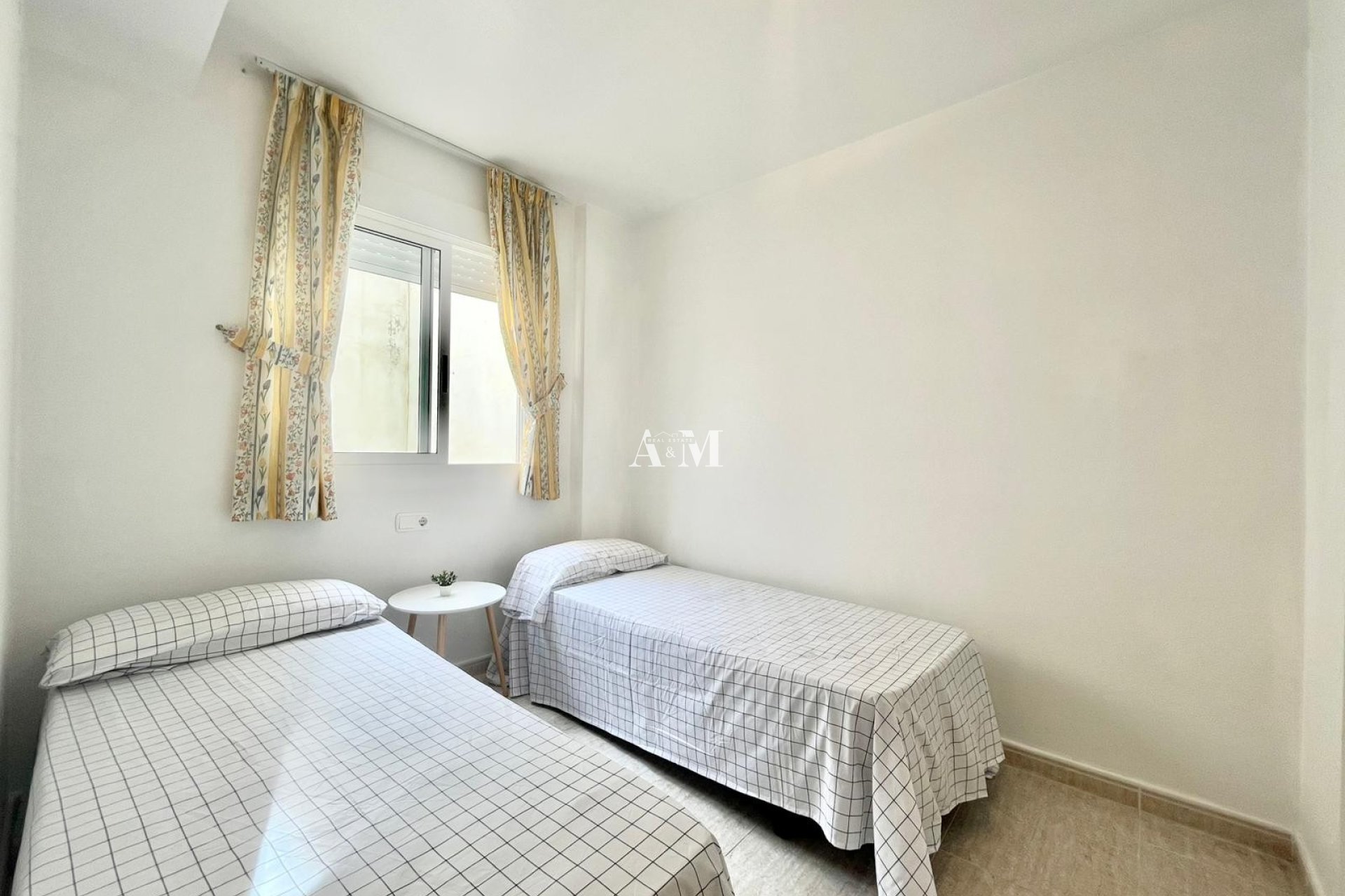 Long Term Rental - Penthouse - Torrevieja - Playa de los Locos