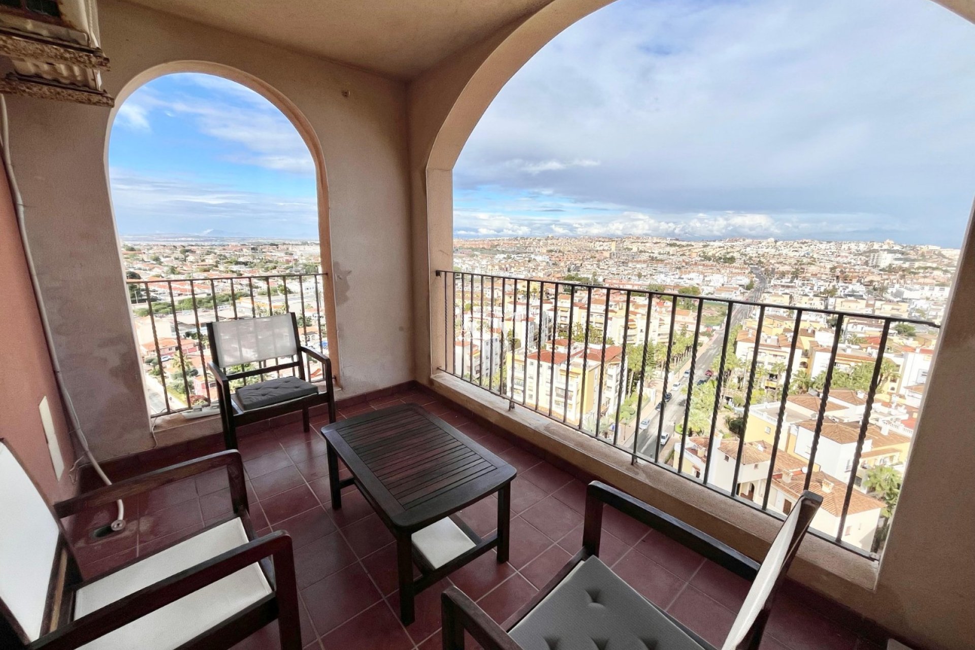 Long Term Rental - Penthouse - Torrevieja - Playa de los Locos