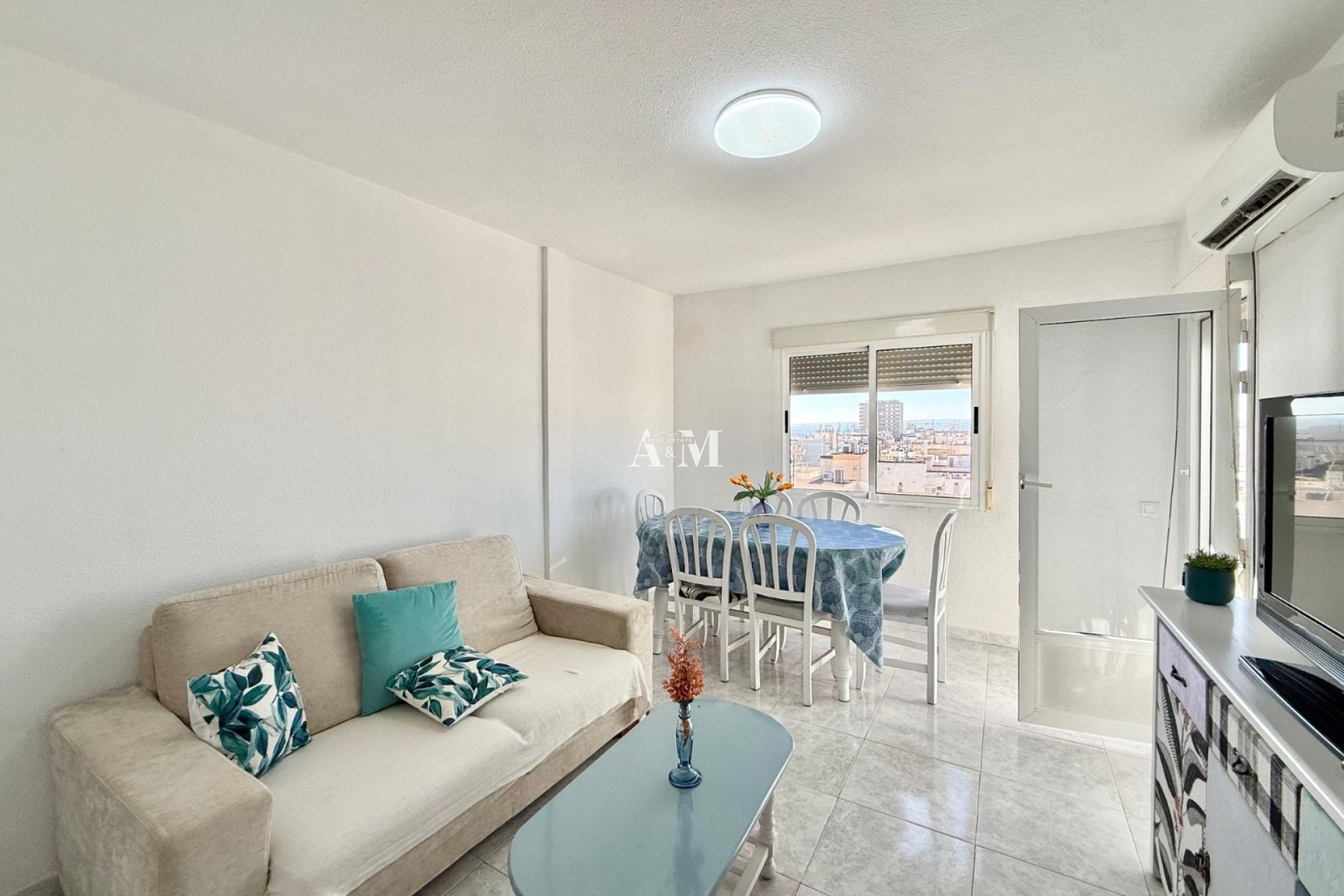 Long Term Rental - Penthouse - Torrevieja - Playa del Cura
