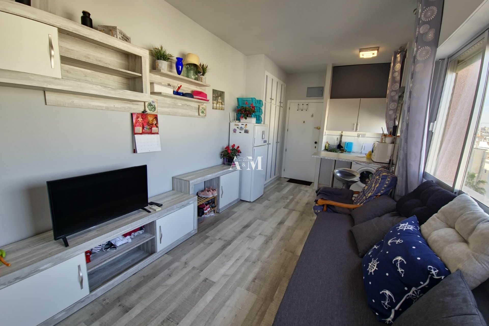 Long Term Rental - Study - Torrevieja - Centro