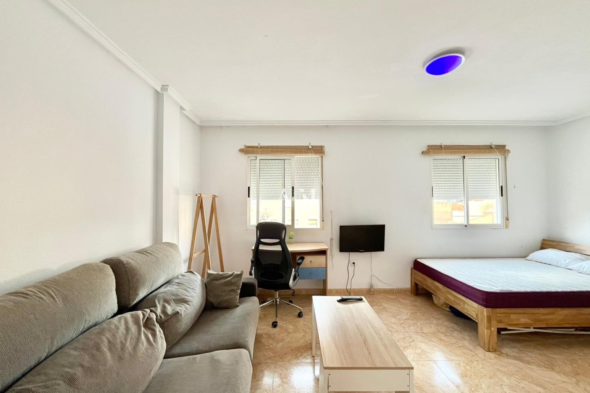 Long Term Rental - Study - Torrevieja - Nueva Torrevieja - Aguas Nuevas