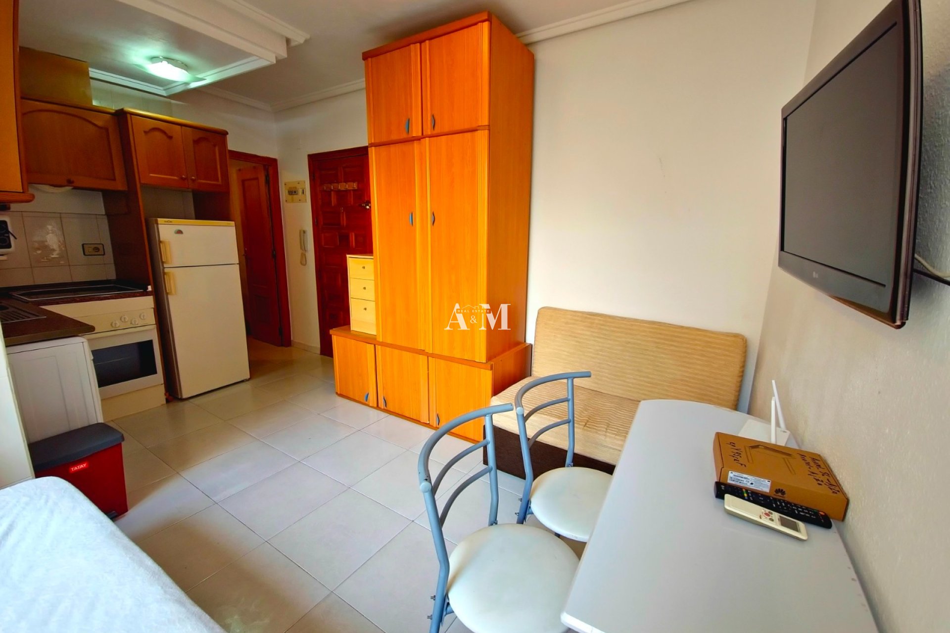 Long Term Rental - Study - Torrevieja - Playa de los Locos