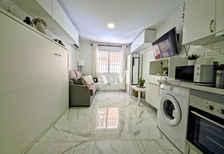 Long Term Rental - Study - Torrevieja - Playa de los Locos