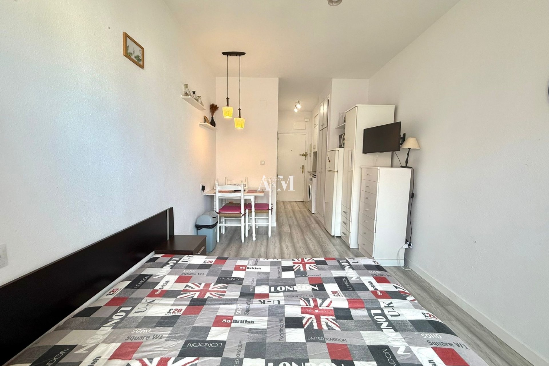Long Term Rental - Study - Torrevieja - Playa de los Locos