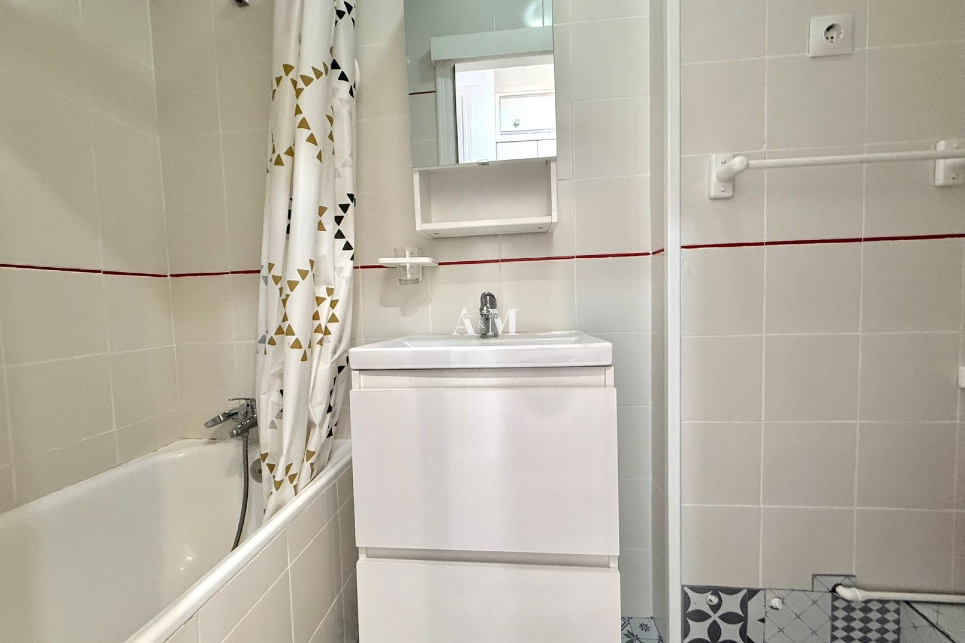 Long Term Rental - Study - Torrevieja - Playa de los Locos